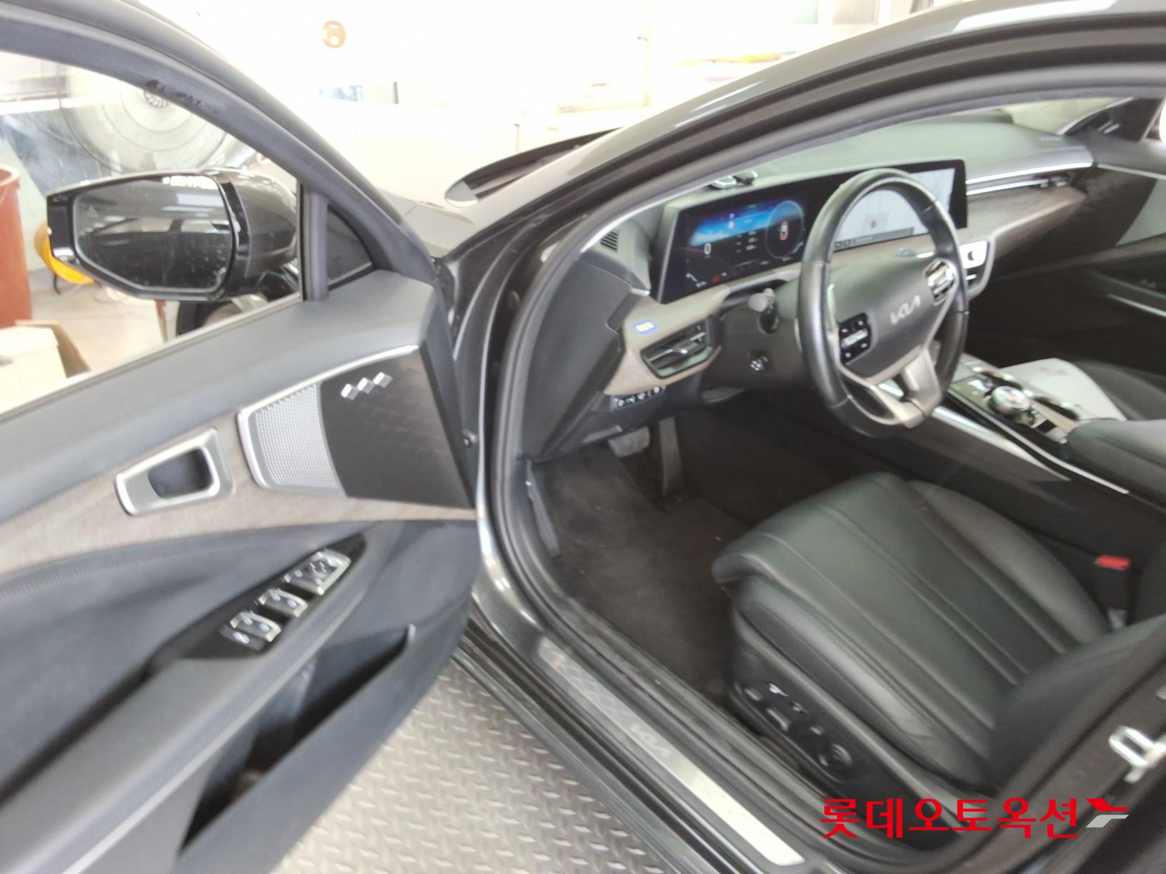 2023 - kia k8