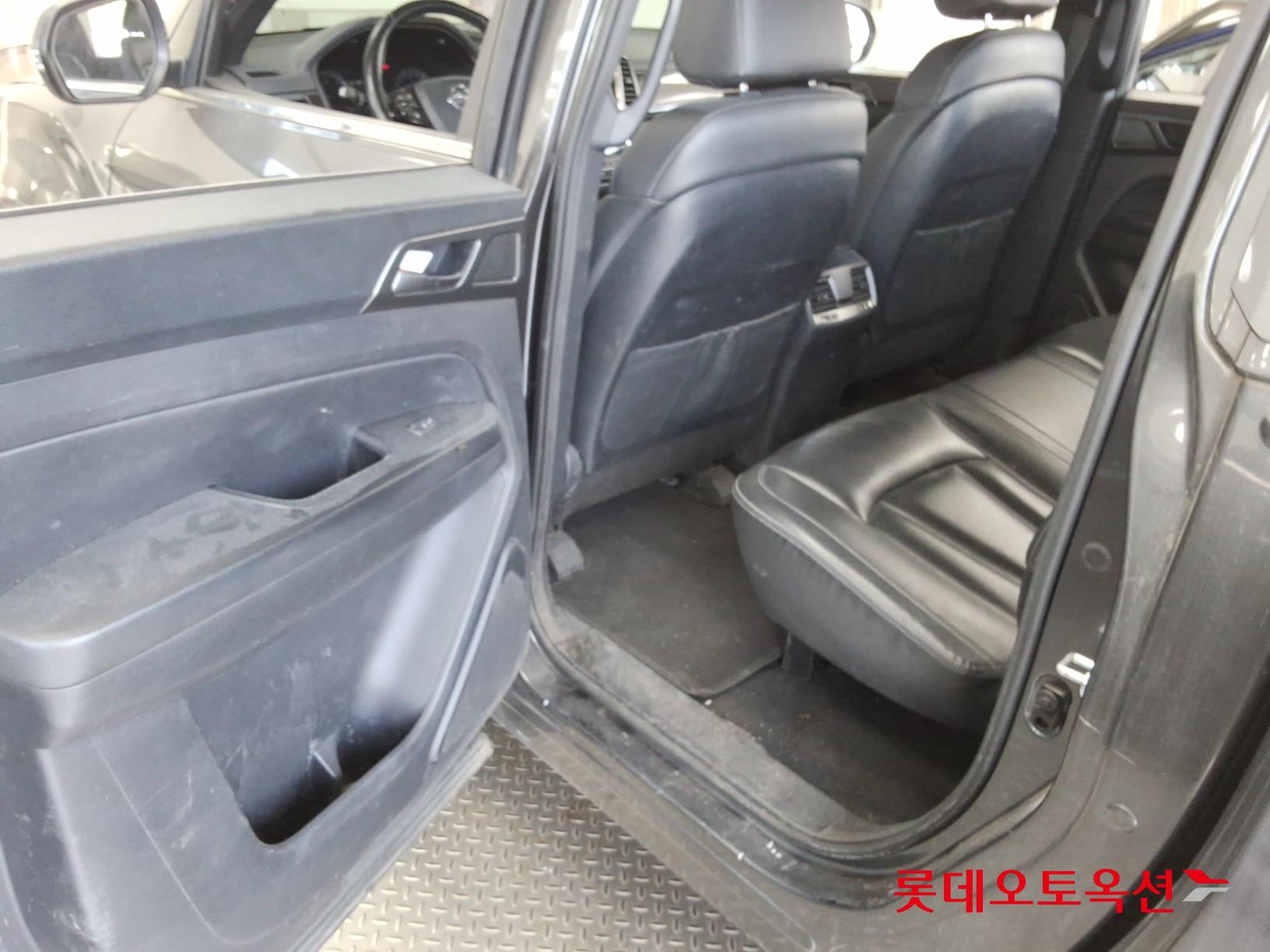 2021 - ssangyong rexton