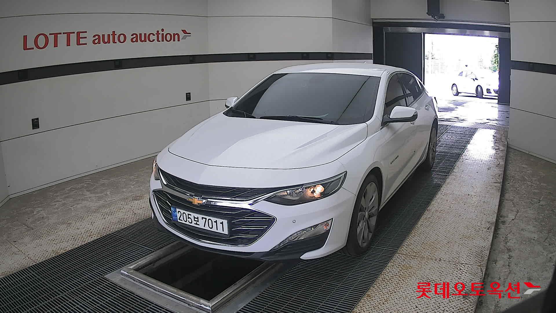 2021 - chevrolet malibu