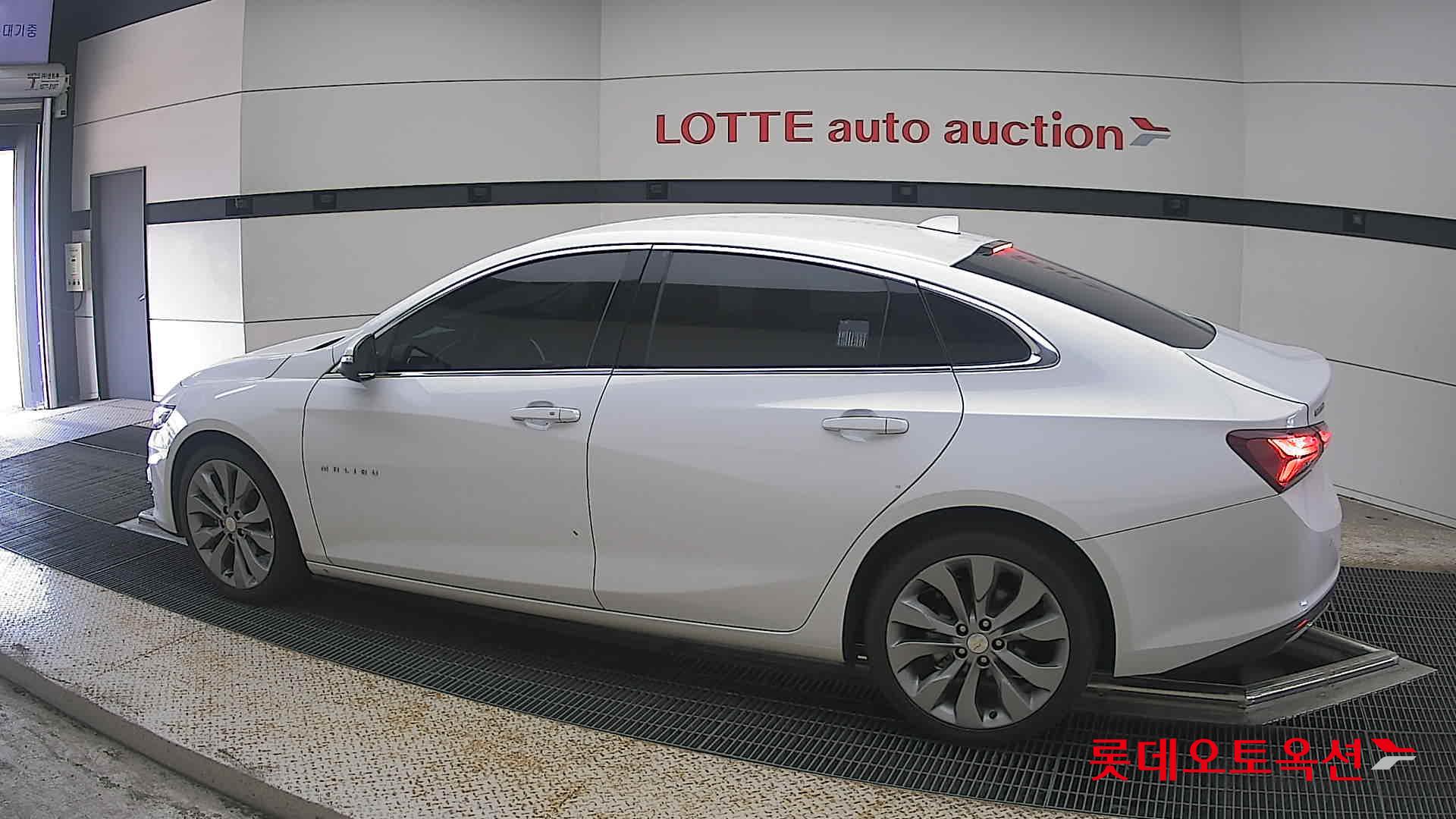2021 - chevrolet malibu