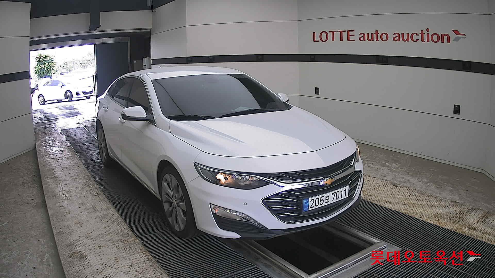 2021 - chevrolet malibu