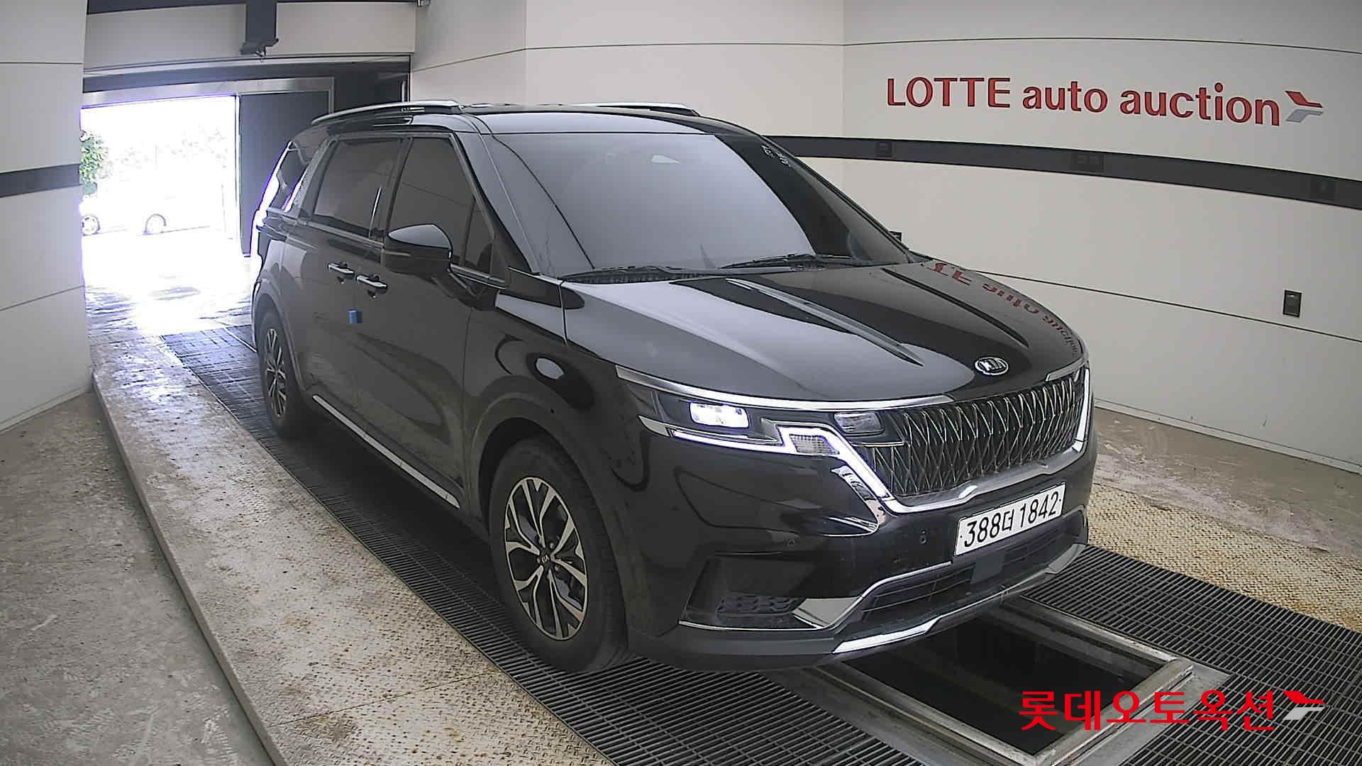 2021 - kia carnival