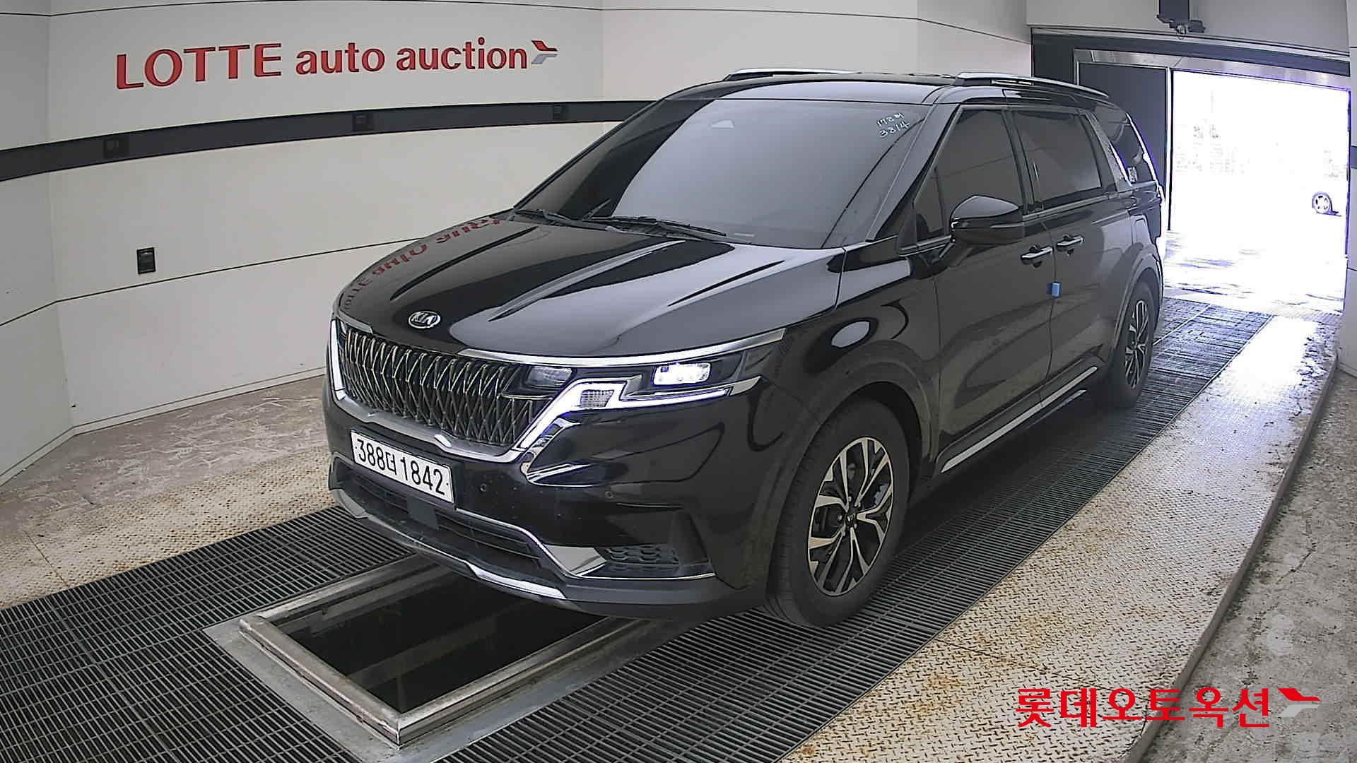 2021 - kia carnival