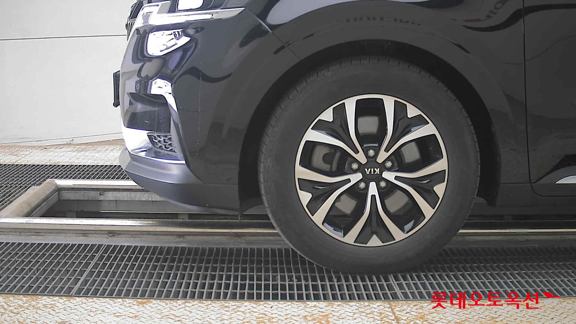 2021 - kia carnival