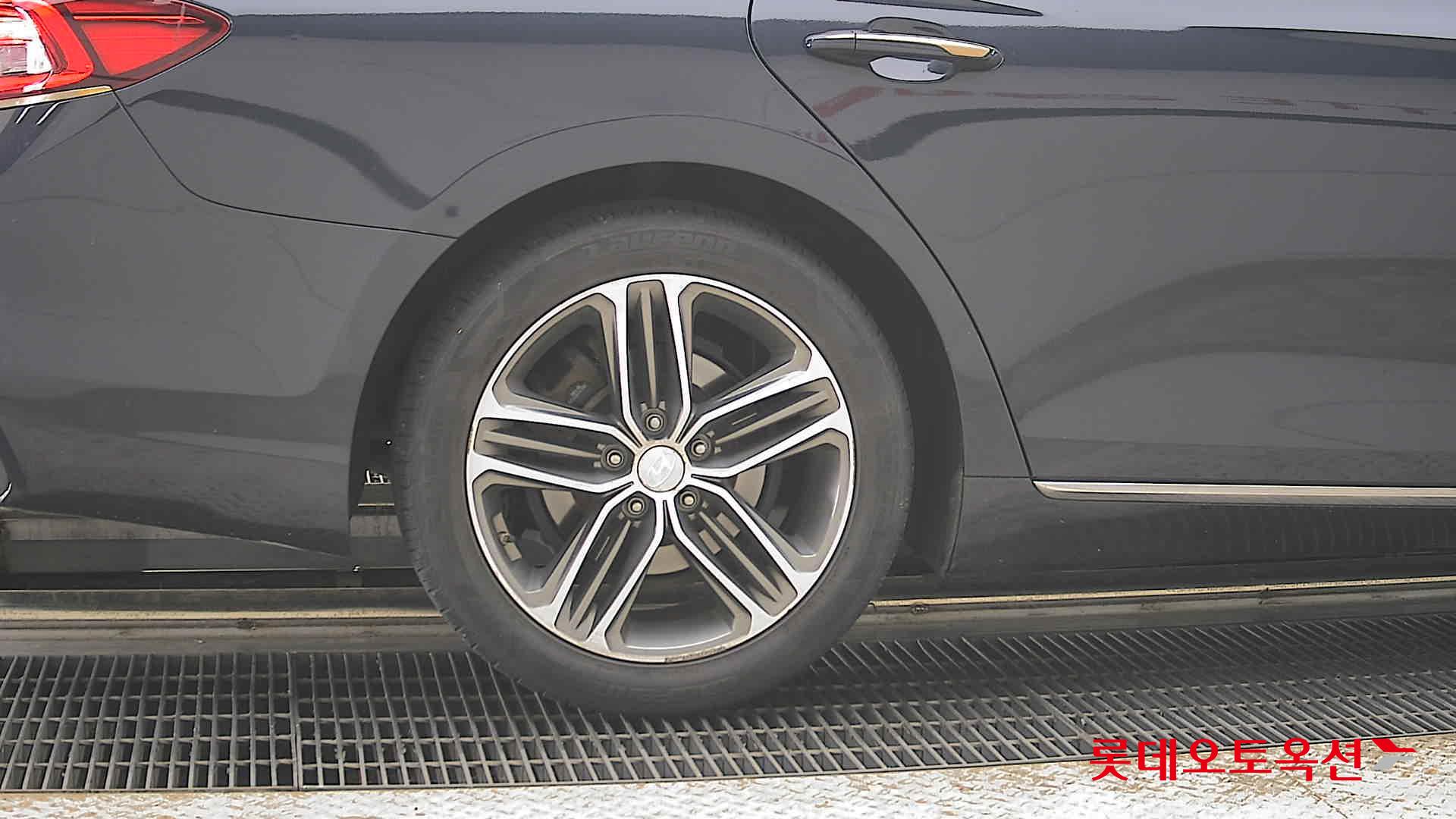 2017 - hyundai grandeur