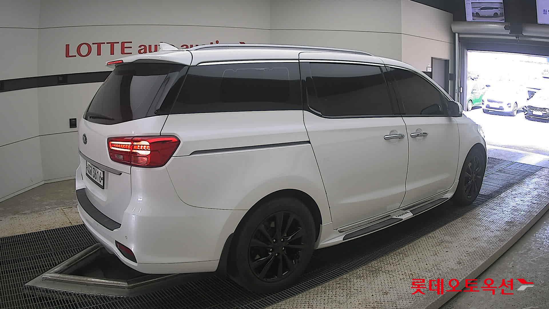 2019 - kia carnival