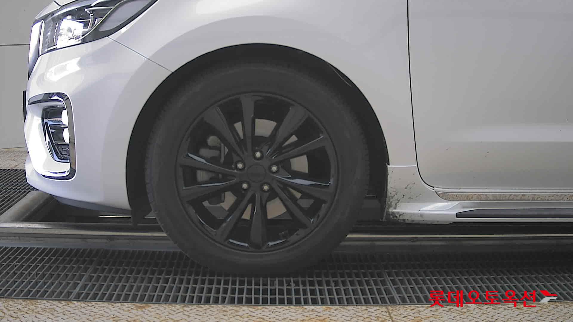 2019 - kia carnival
