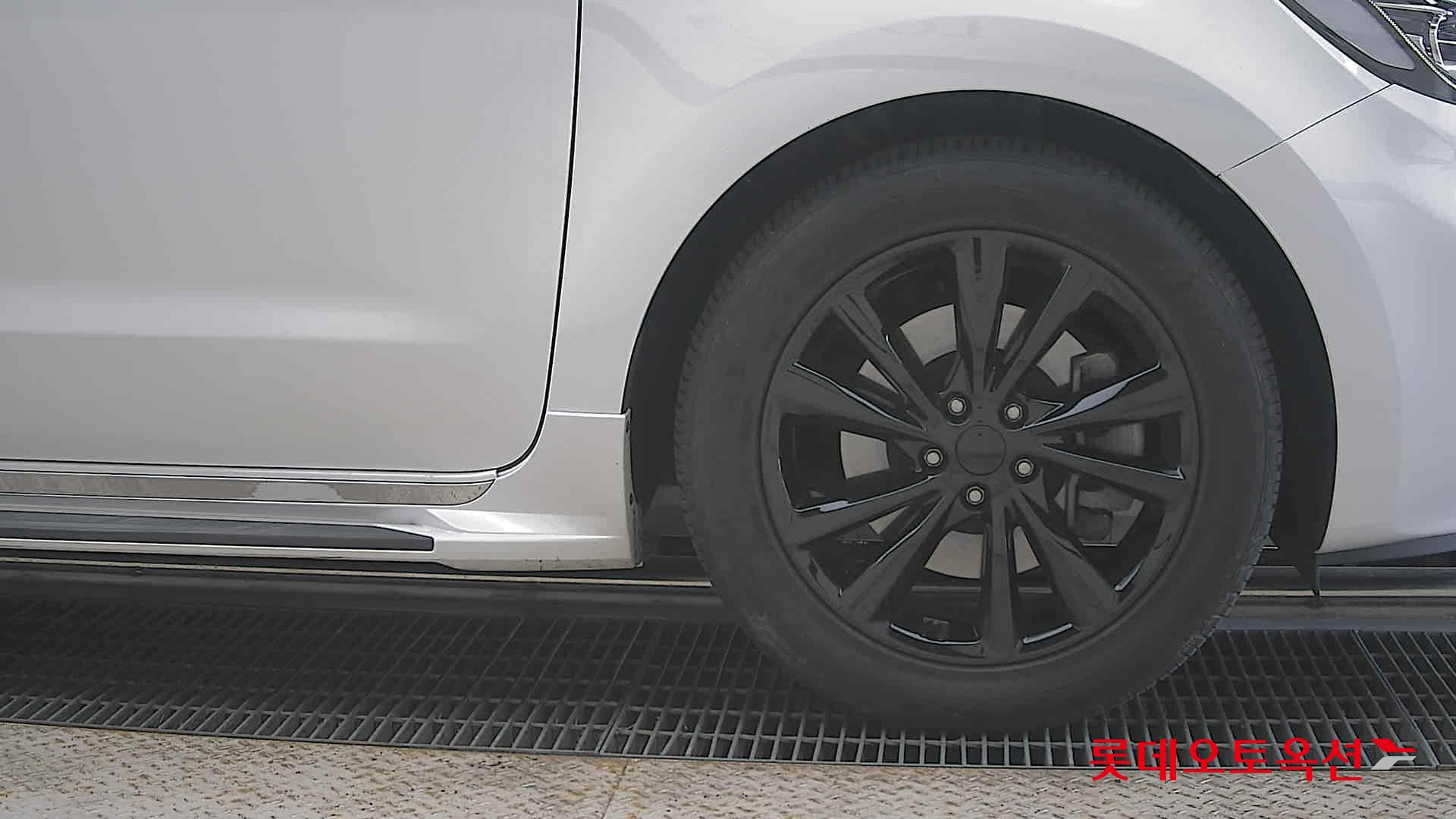 2019 - kia carnival