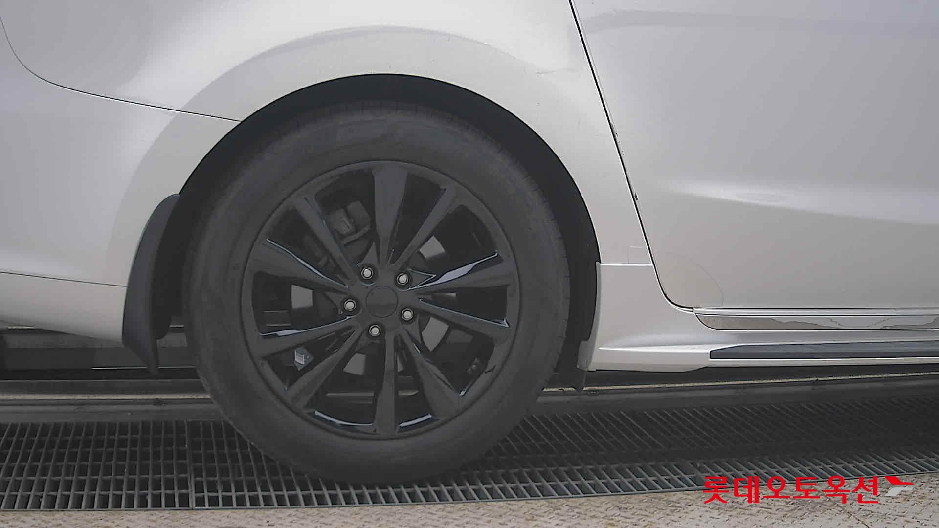 2019 - kia carnival