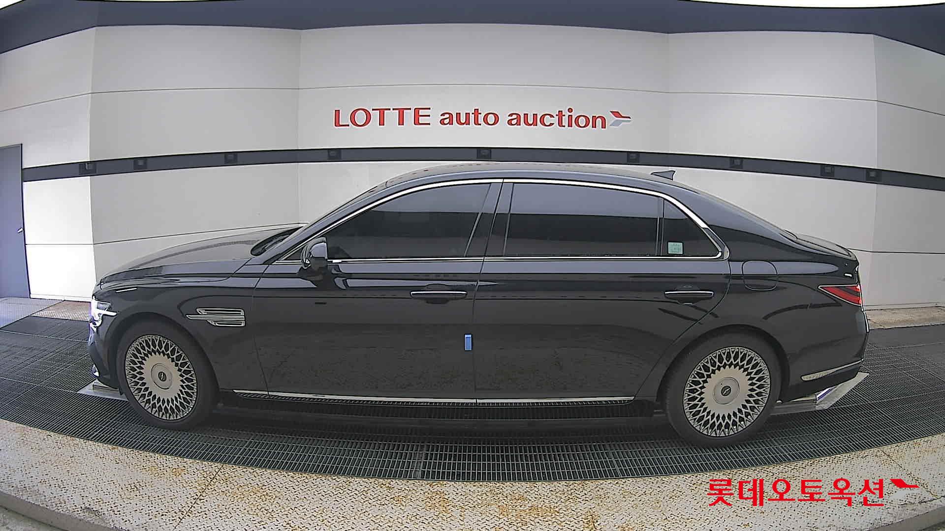 2021 - genesis g90