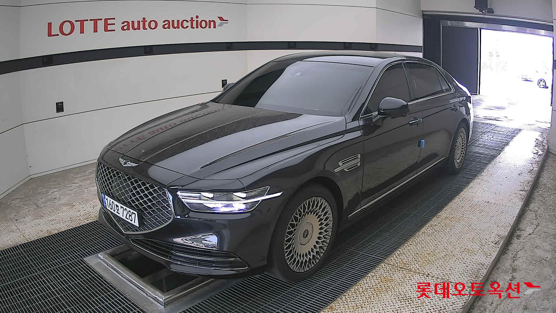 2021 - genesis g90