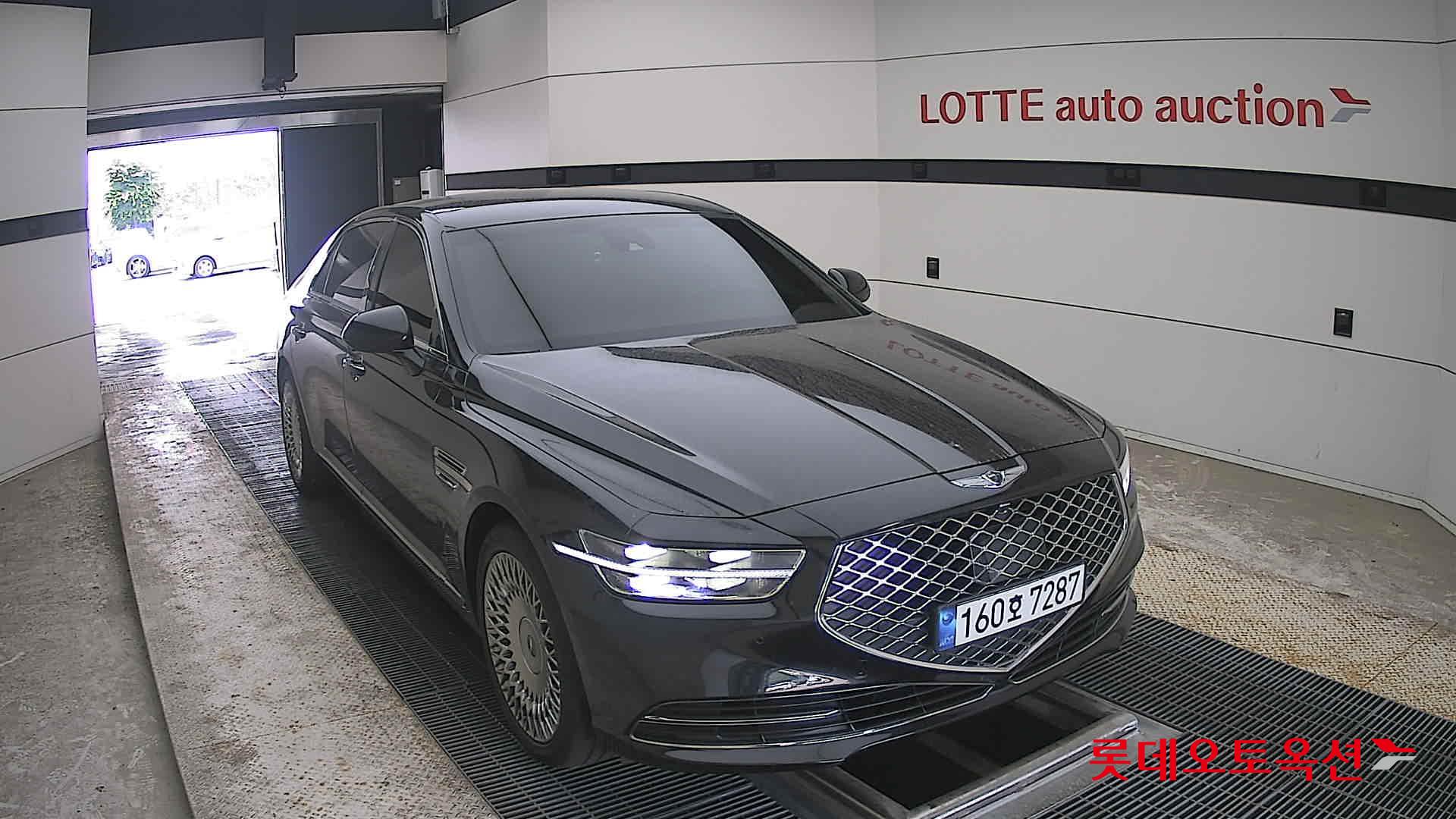 2021 - genesis g90