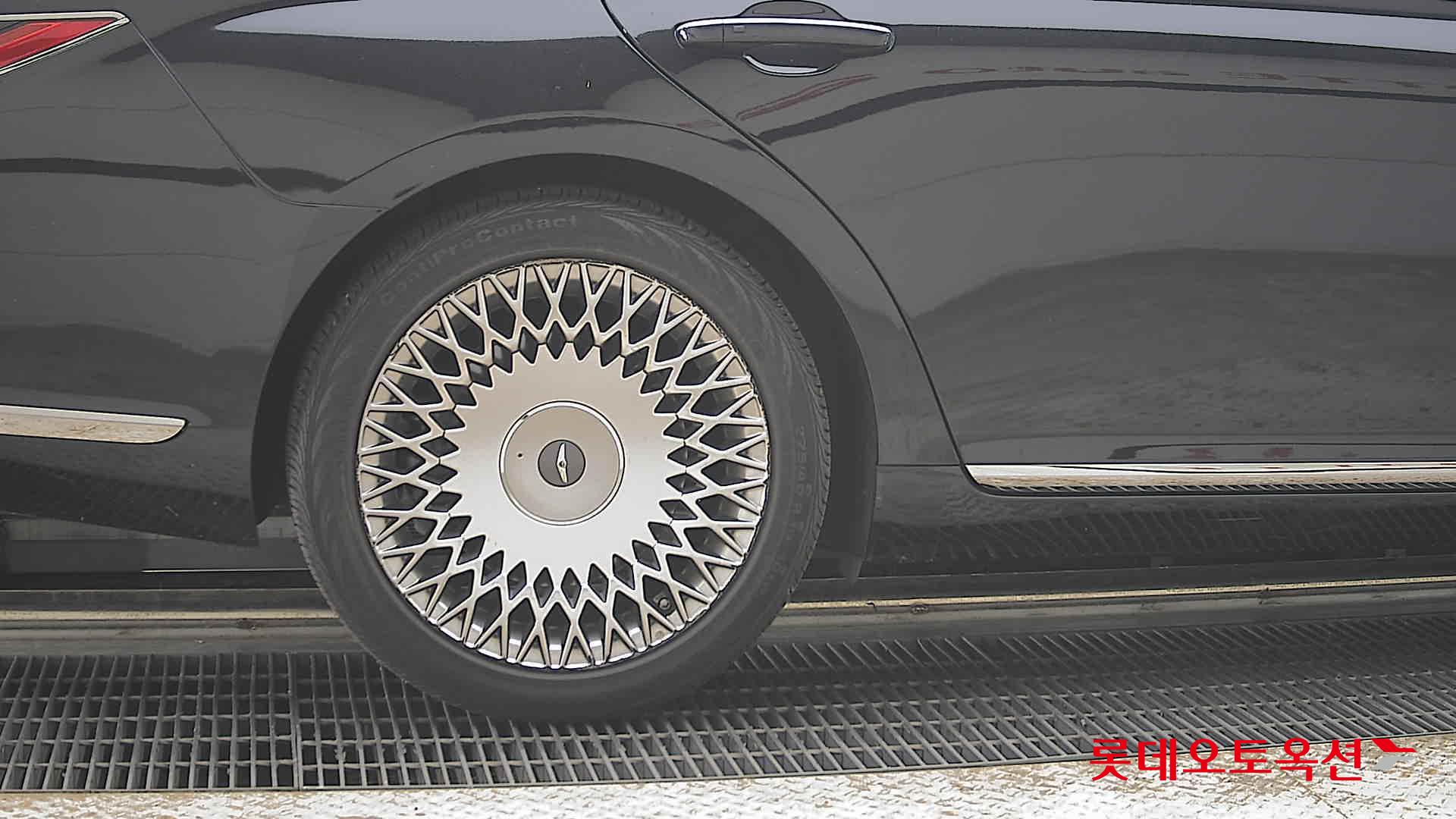 2021 - genesis g90