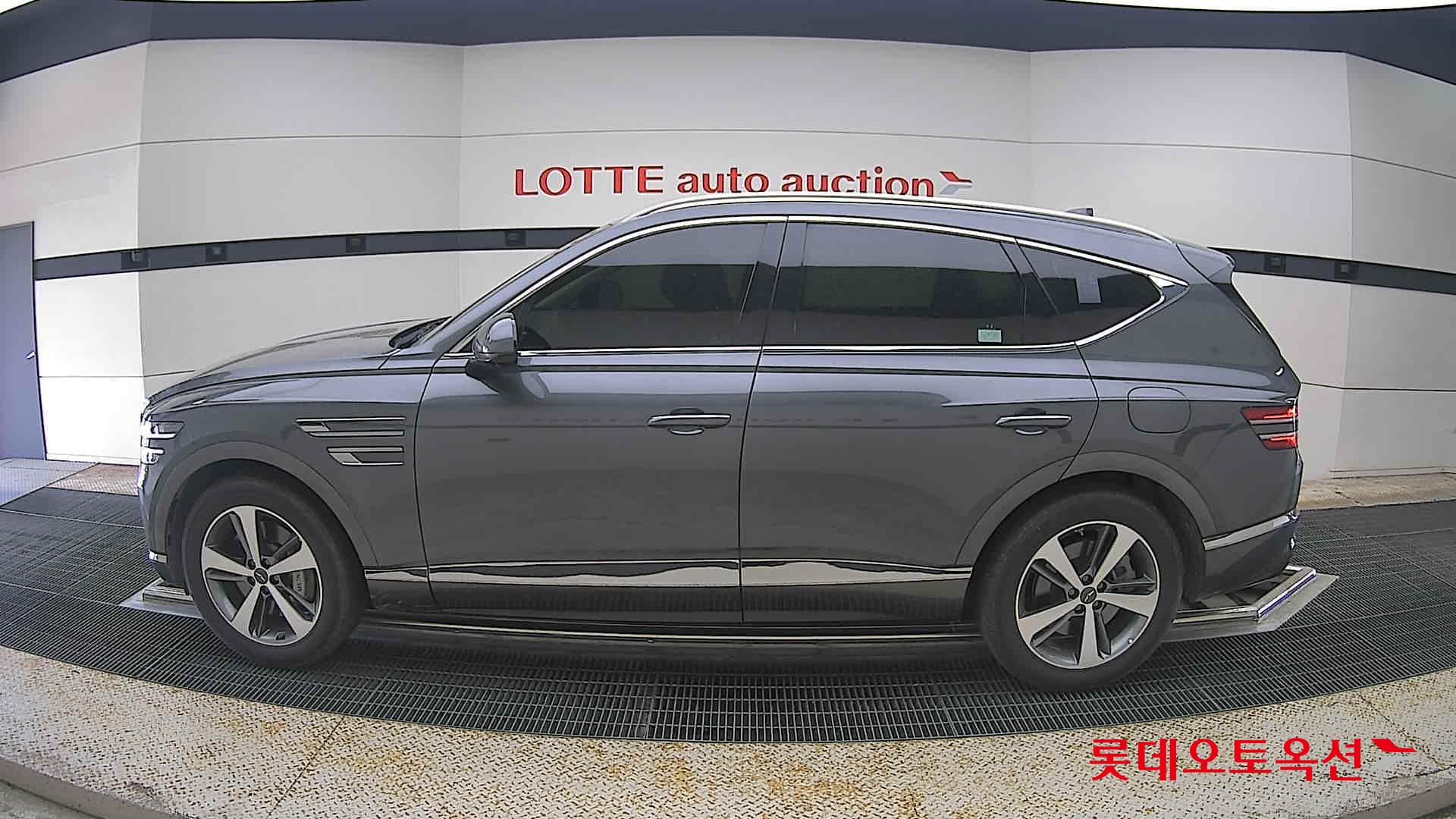 2022 - genesis gv80