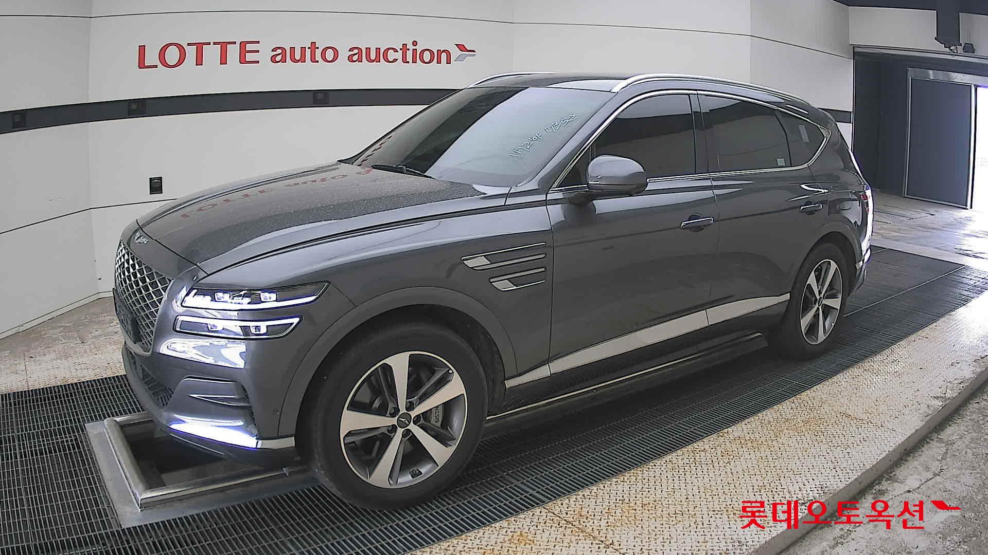 2022 - genesis gv80