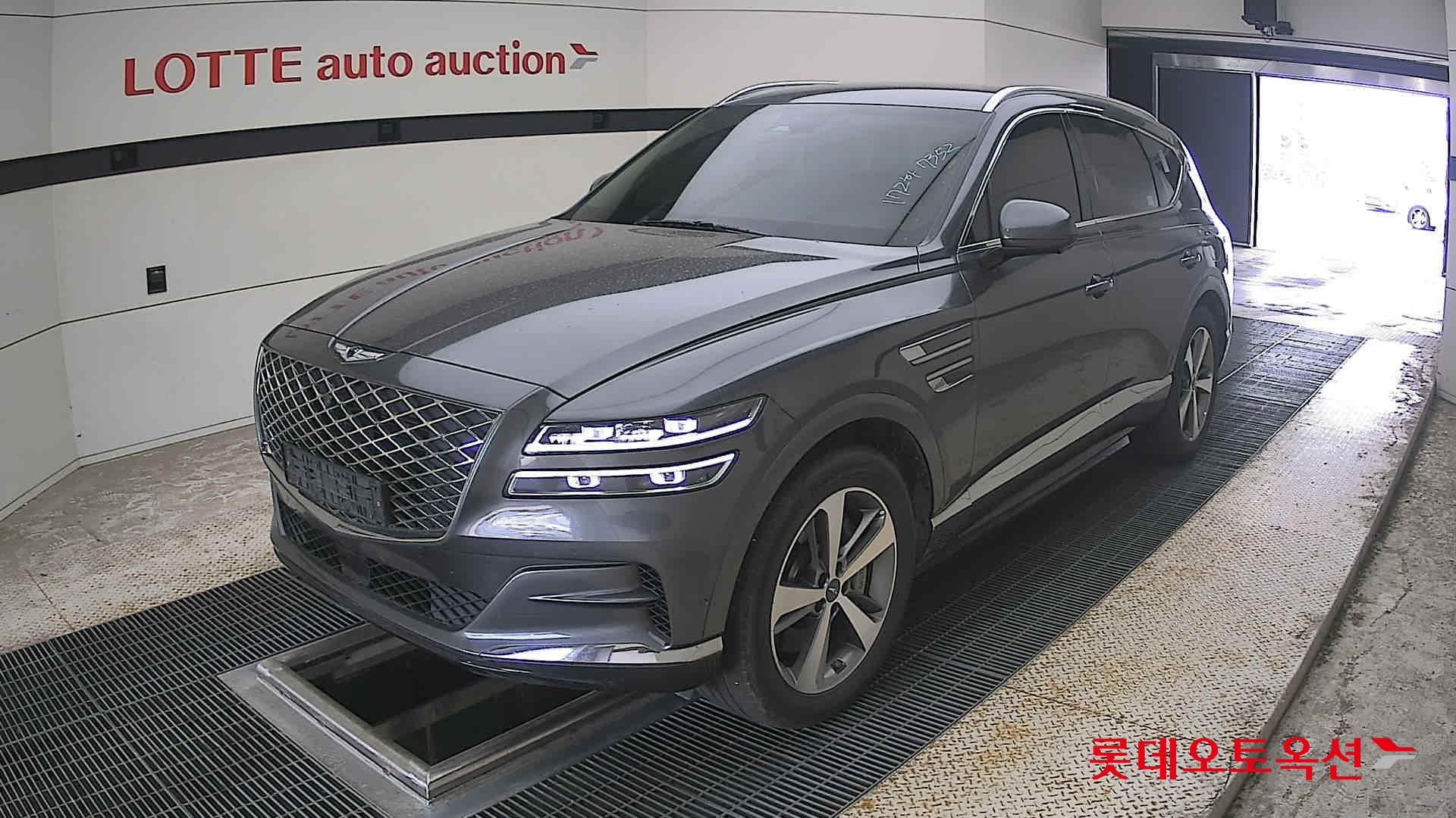 2022 - genesis gv80
