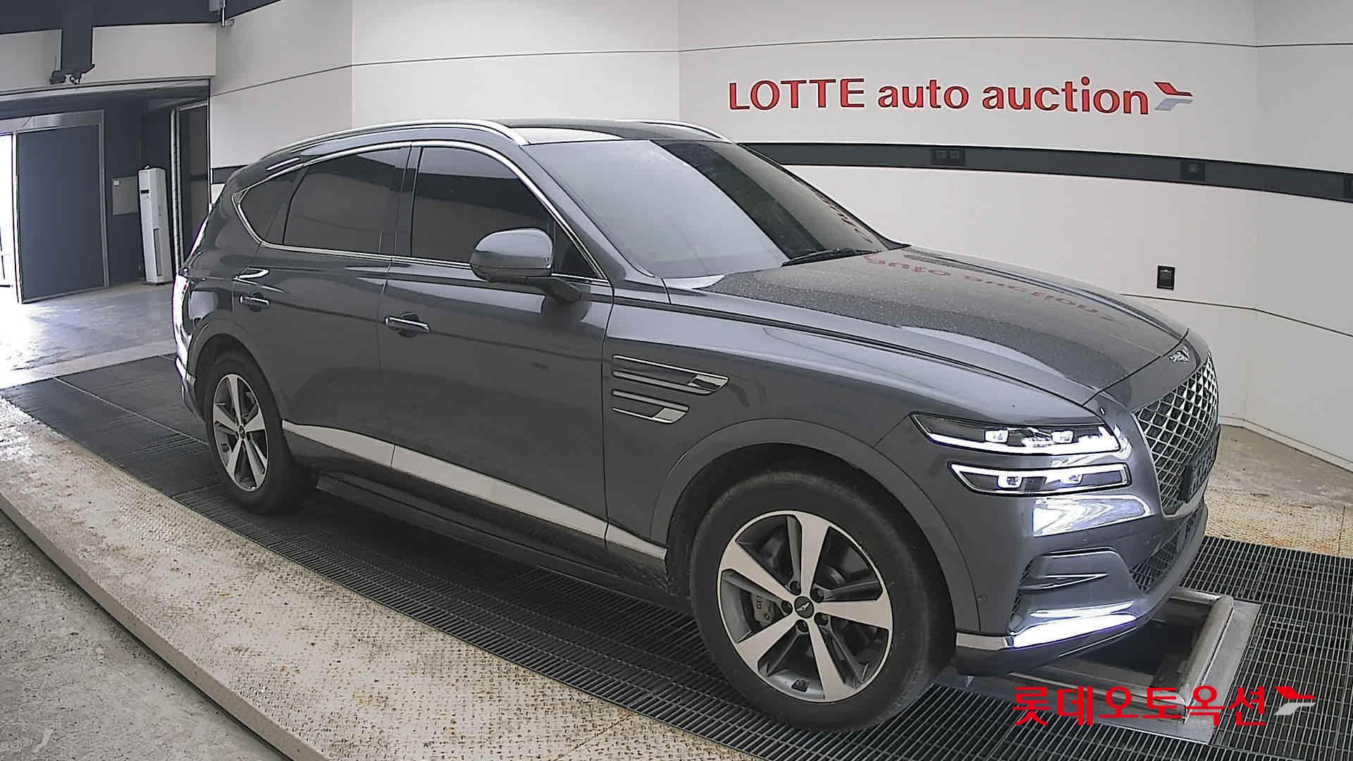 2022 - genesis gv80