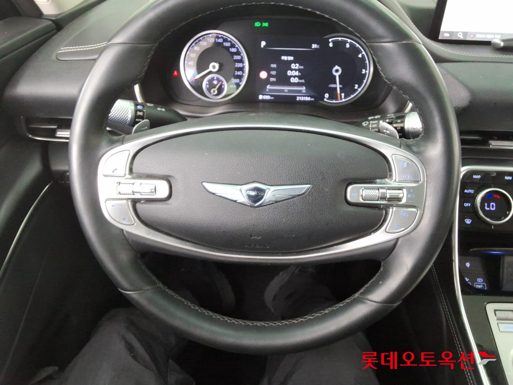 2022 - genesis gv80