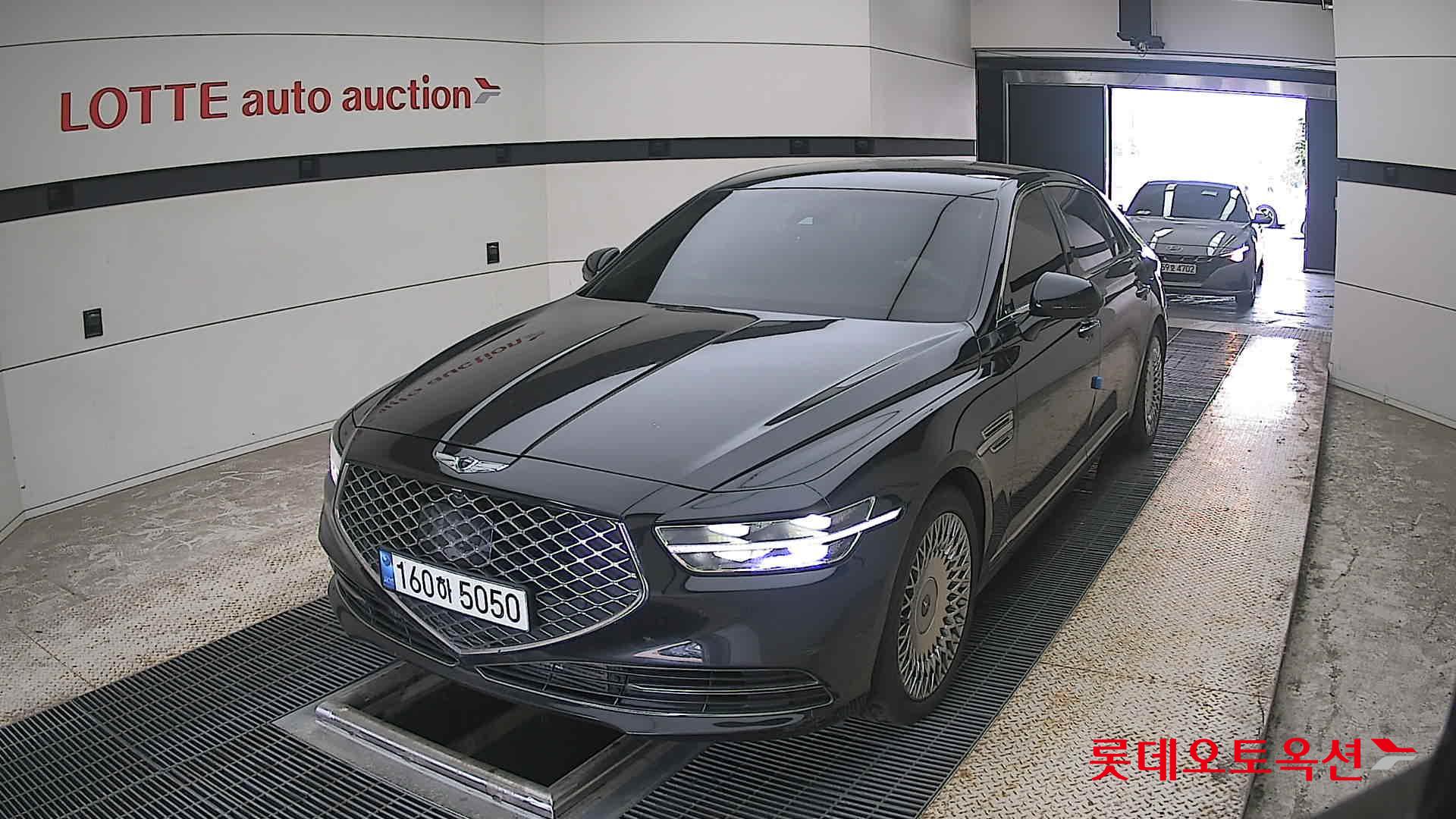 2021 - genesis g90