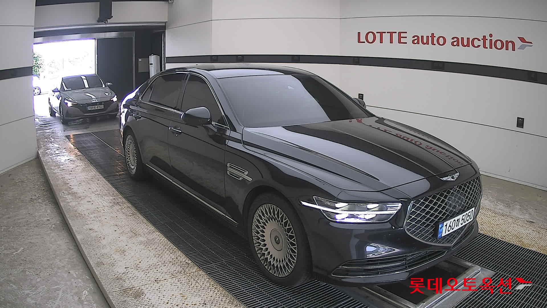 2021 - genesis g90