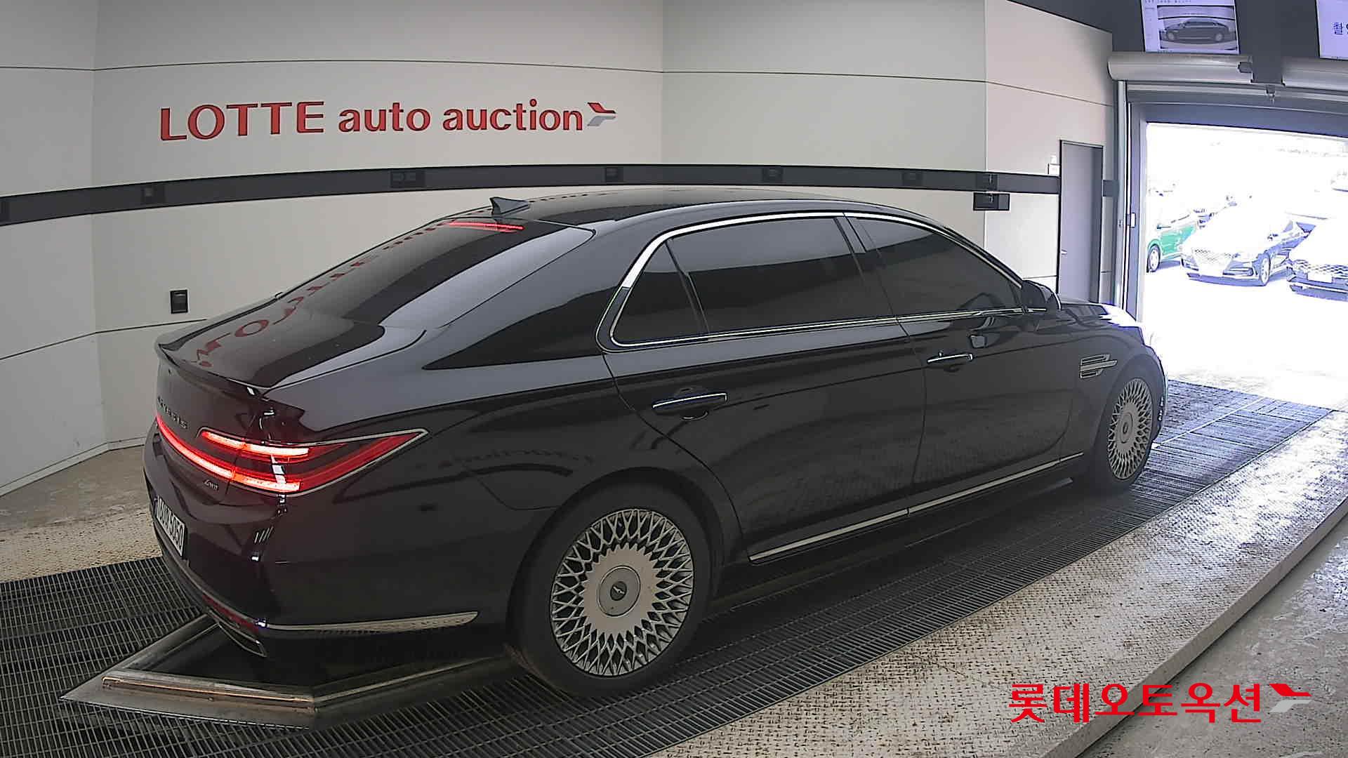 2021 - genesis g90
