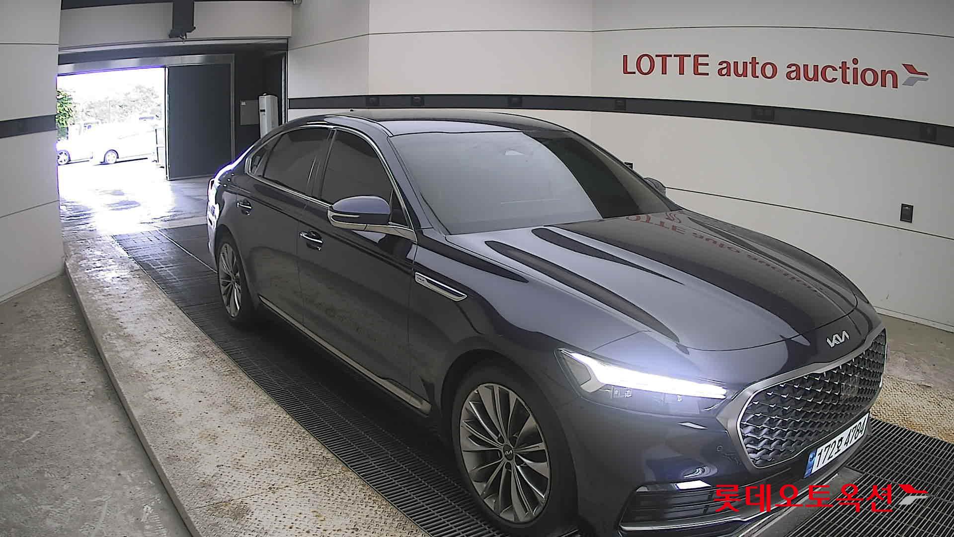 2022 - kia k9