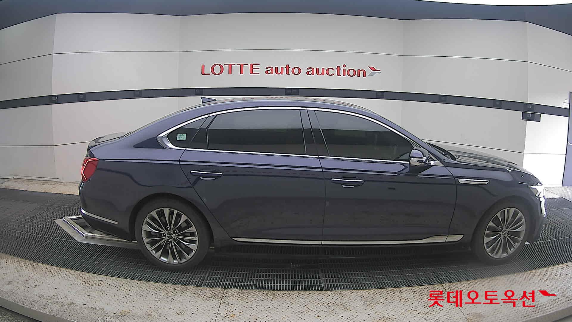 2022 - kia k9