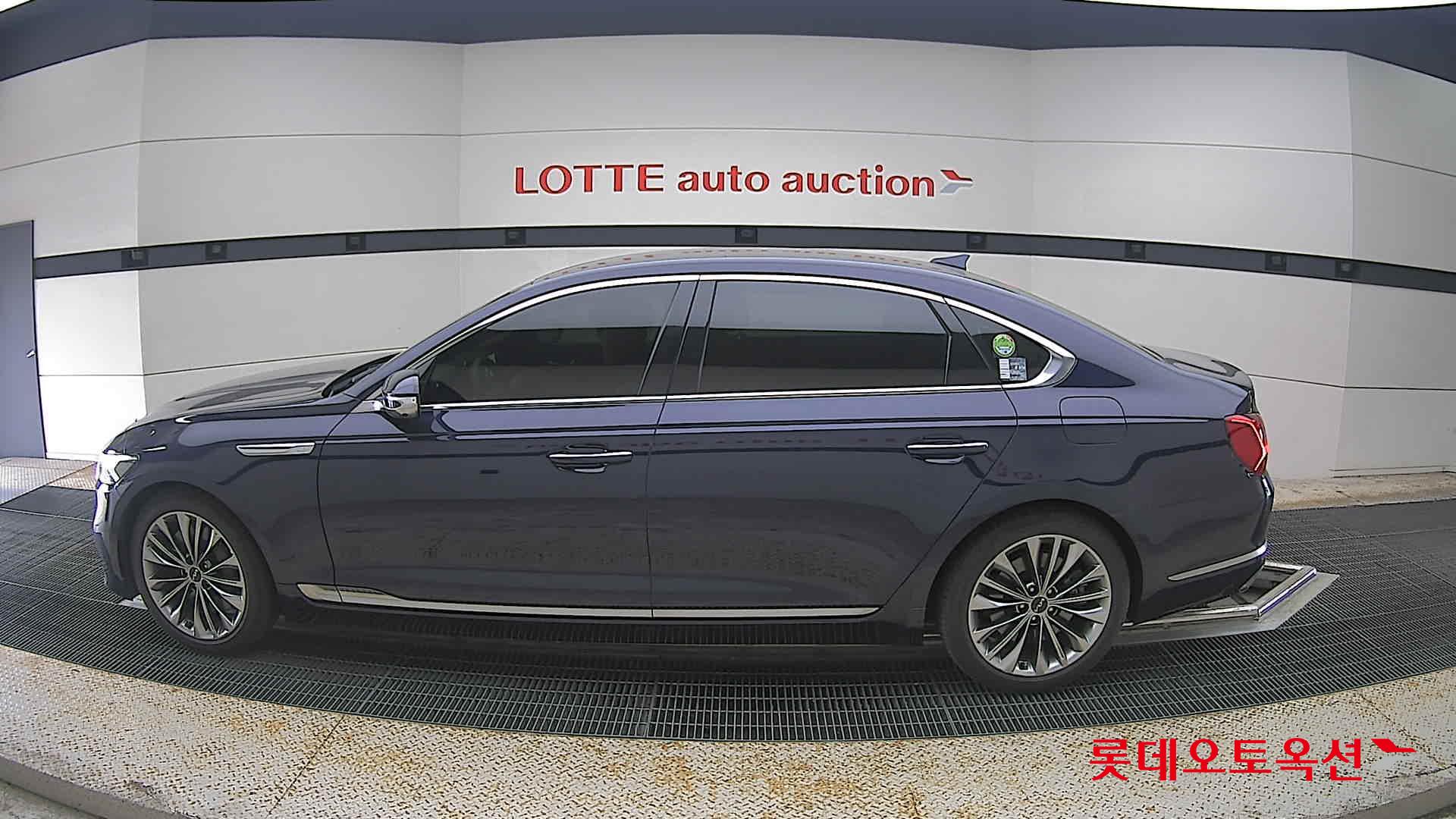 2022 - kia k9