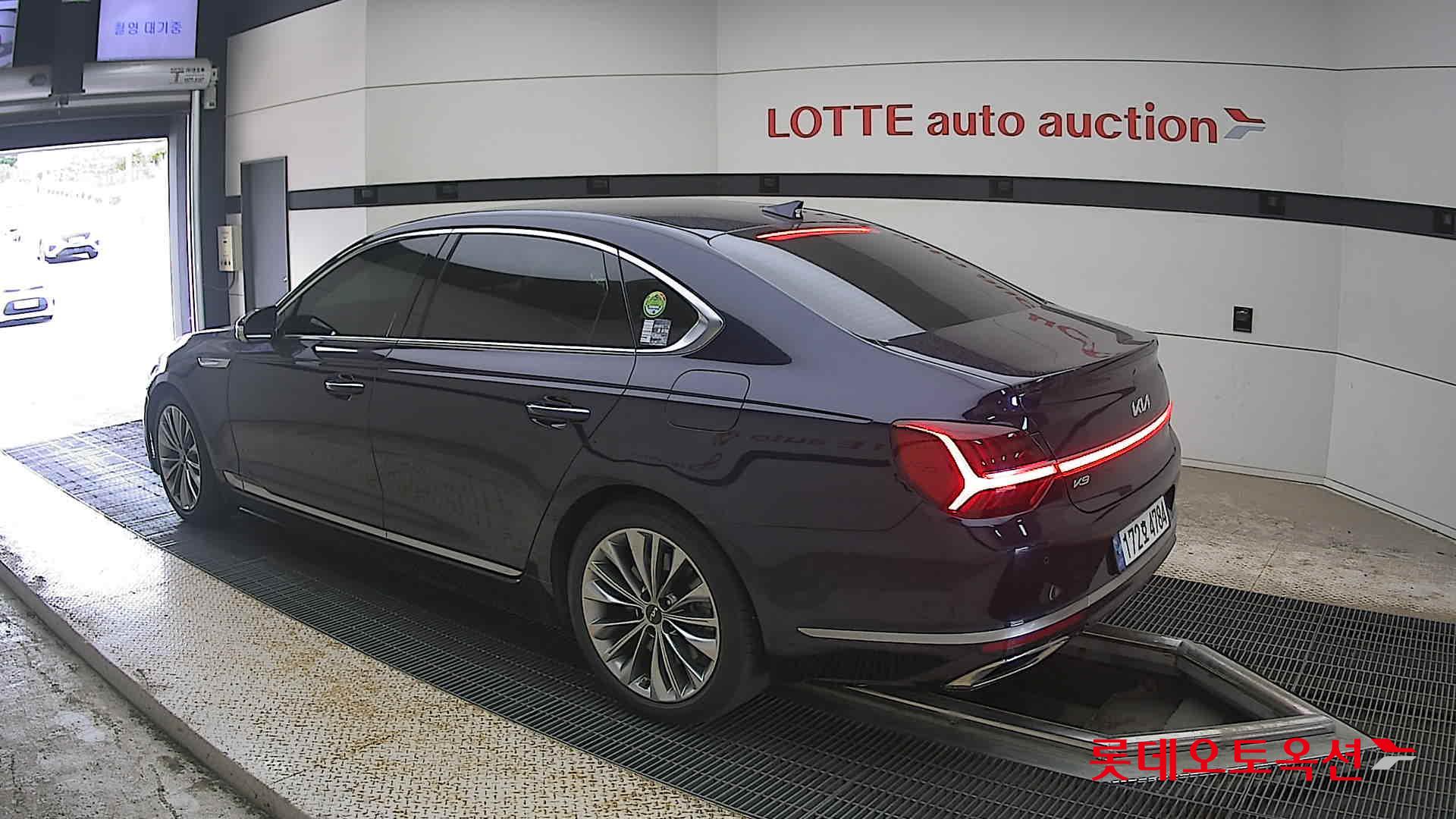 2022 - kia k9