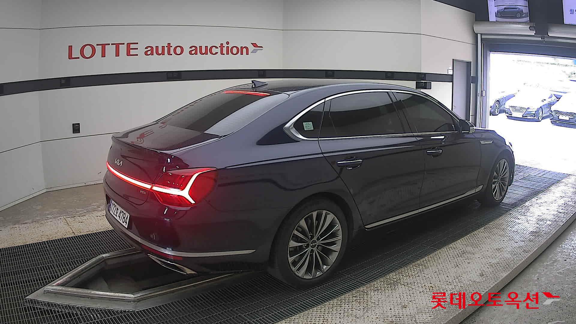 2022 - kia k9