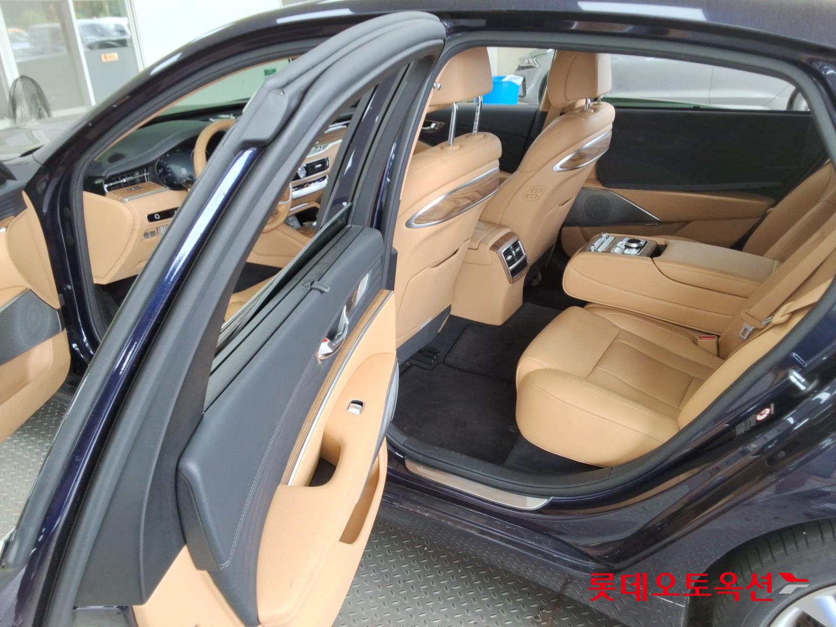 2022 - kia k9