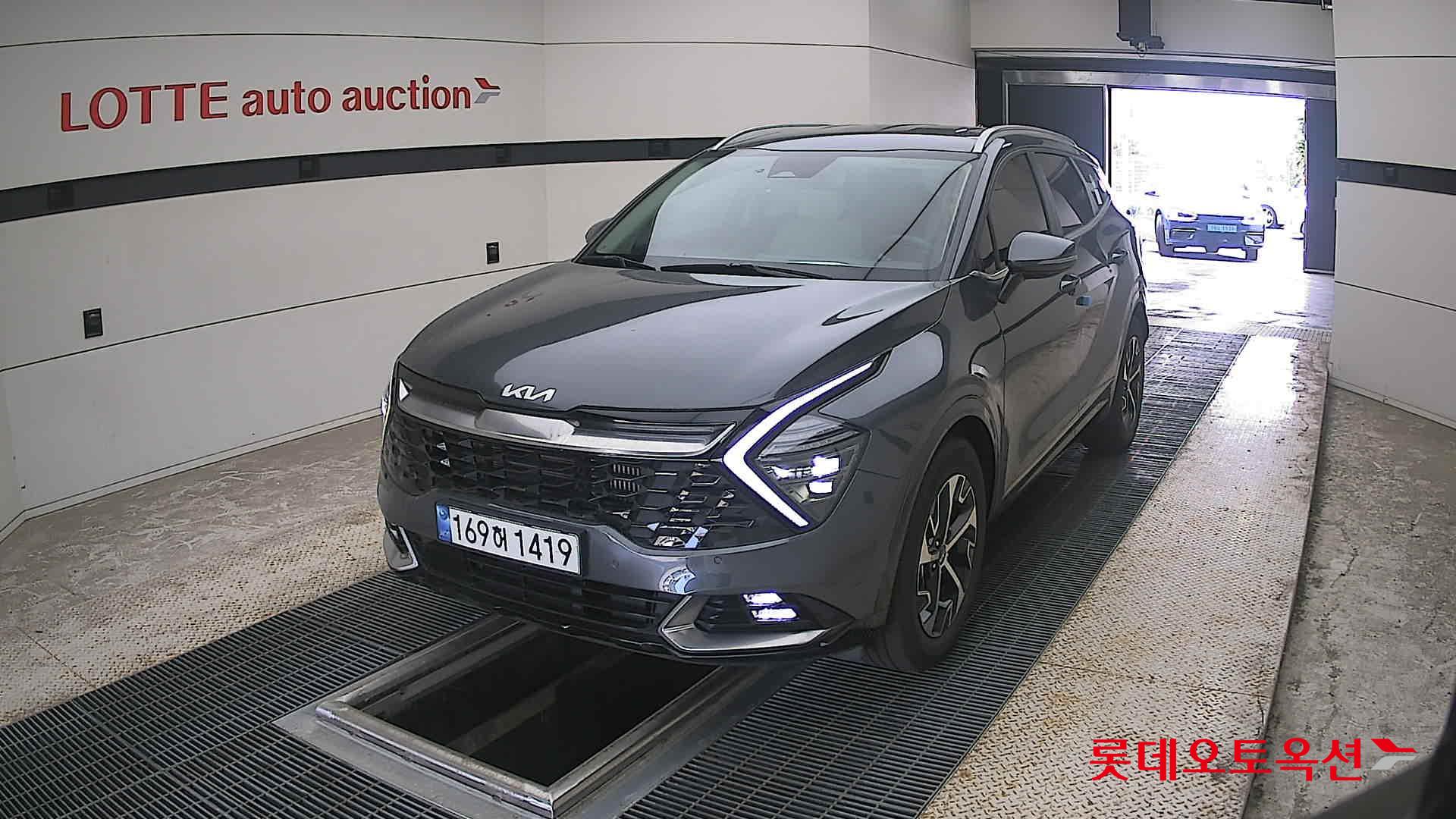 2022 - kia sportage