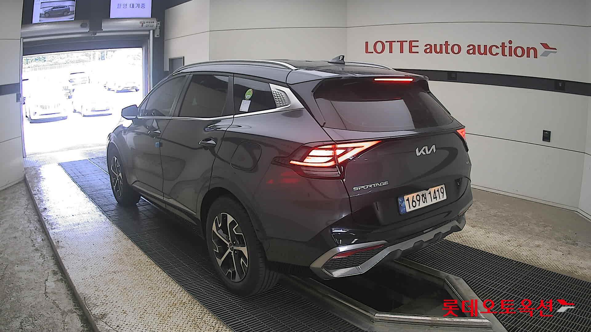 2022 - kia sportage