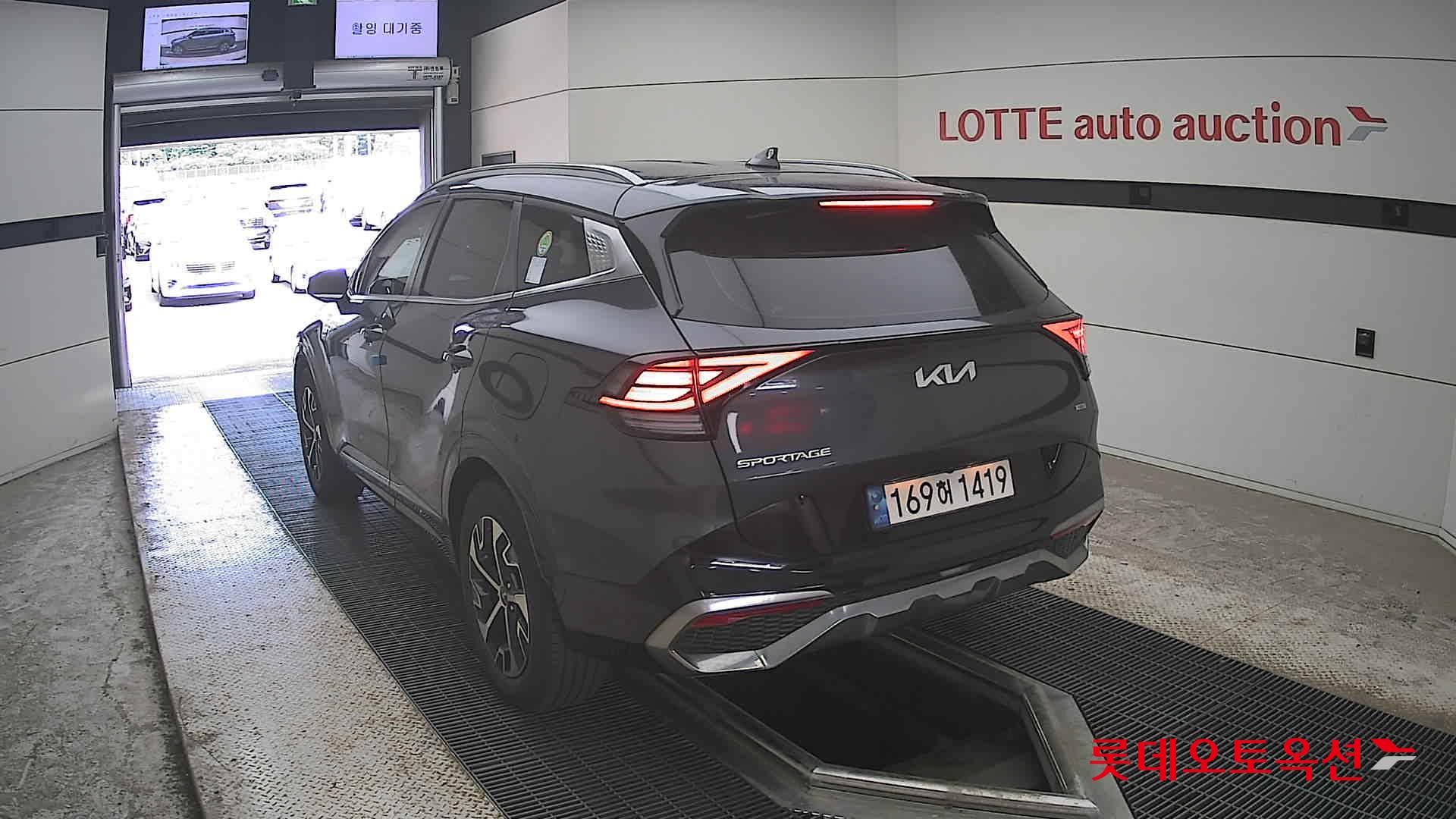 2022 - kia sportage