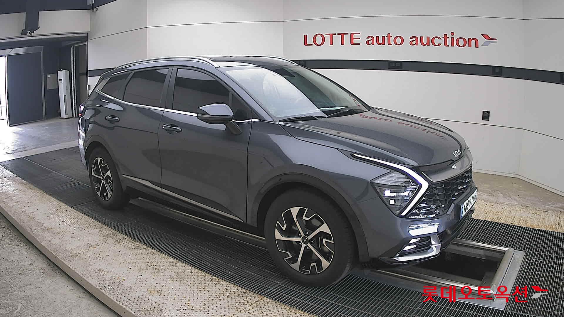 2022 - kia sportage