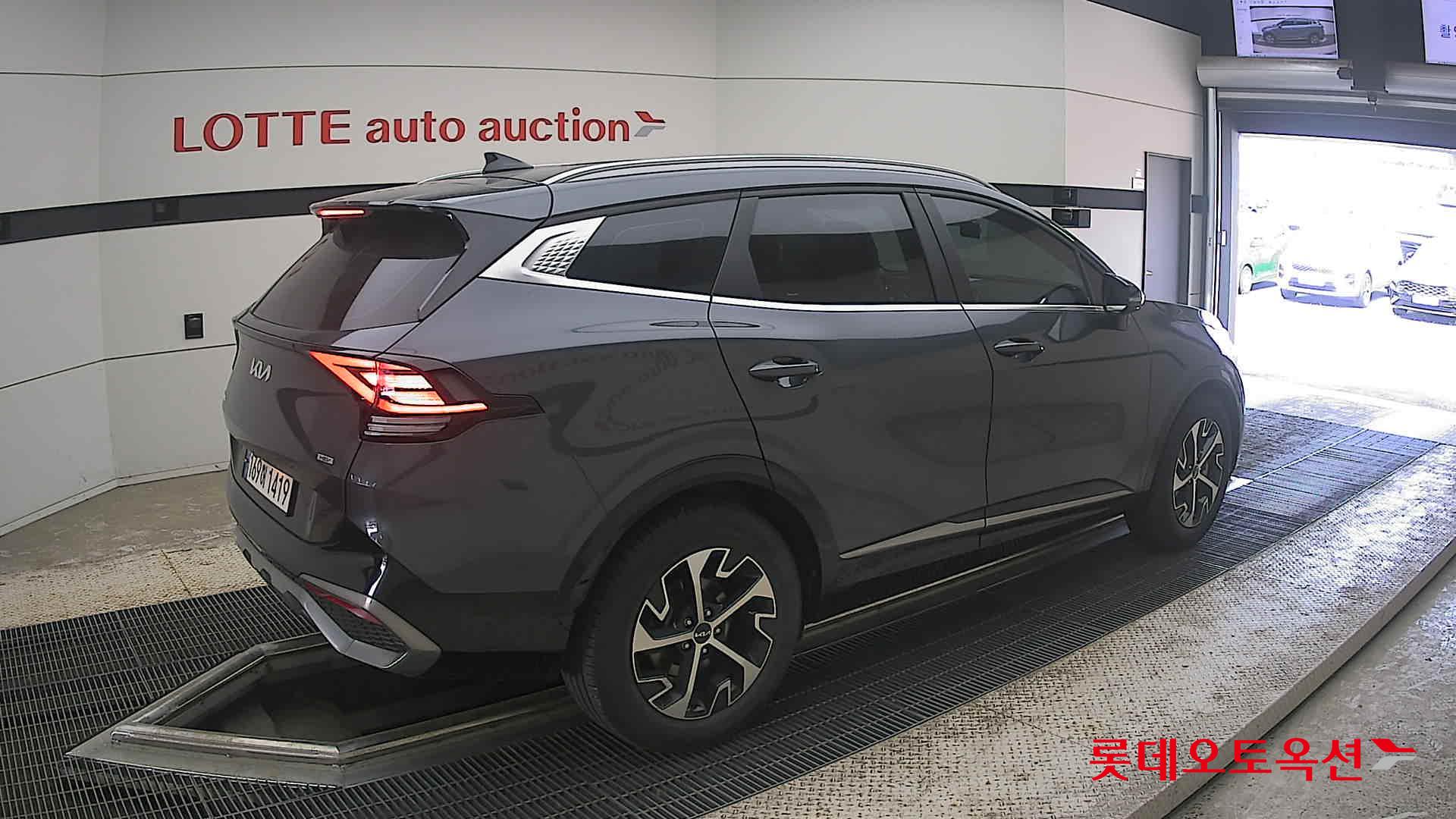 2022 - kia sportage