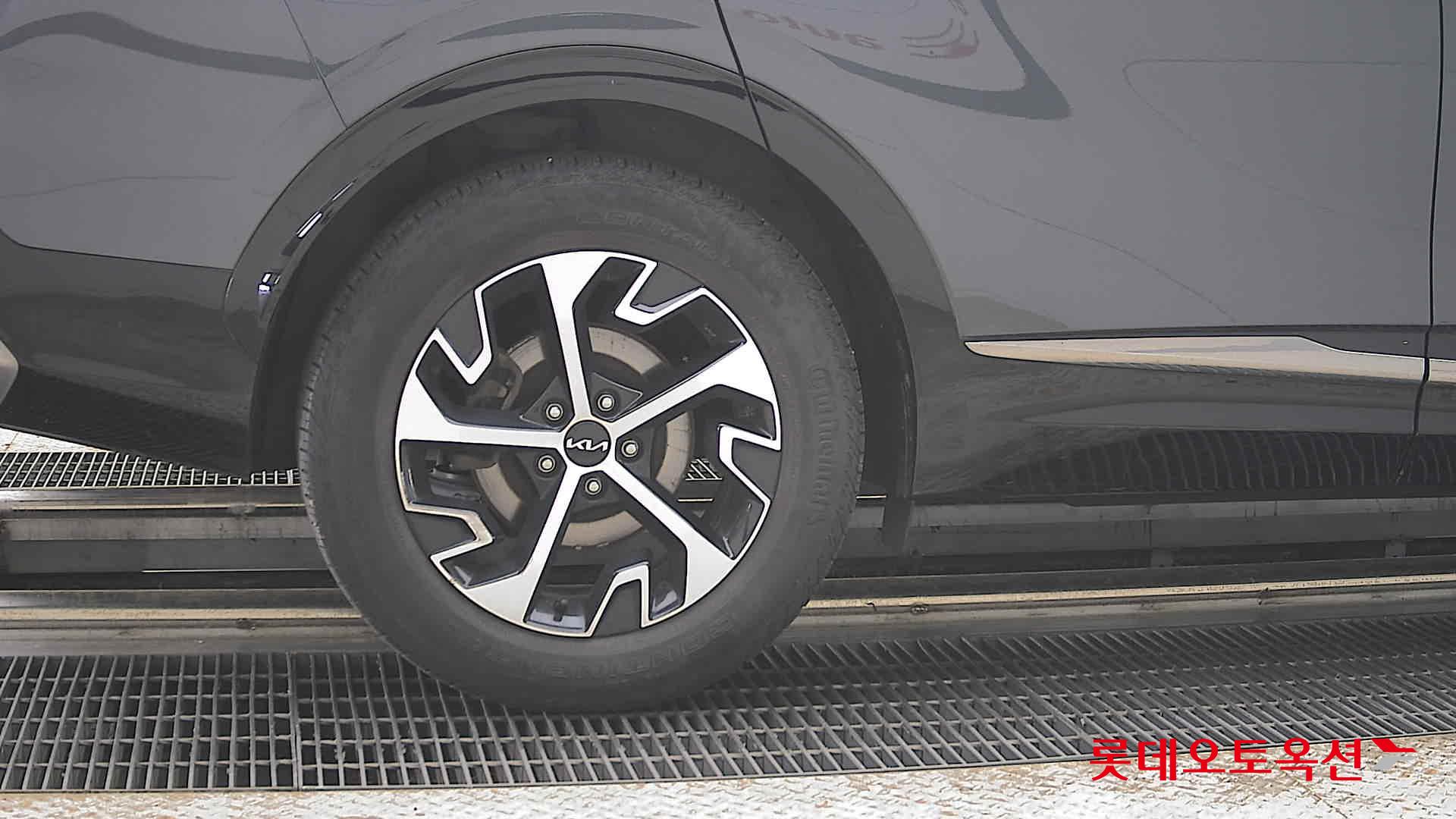 2022 - kia sportage