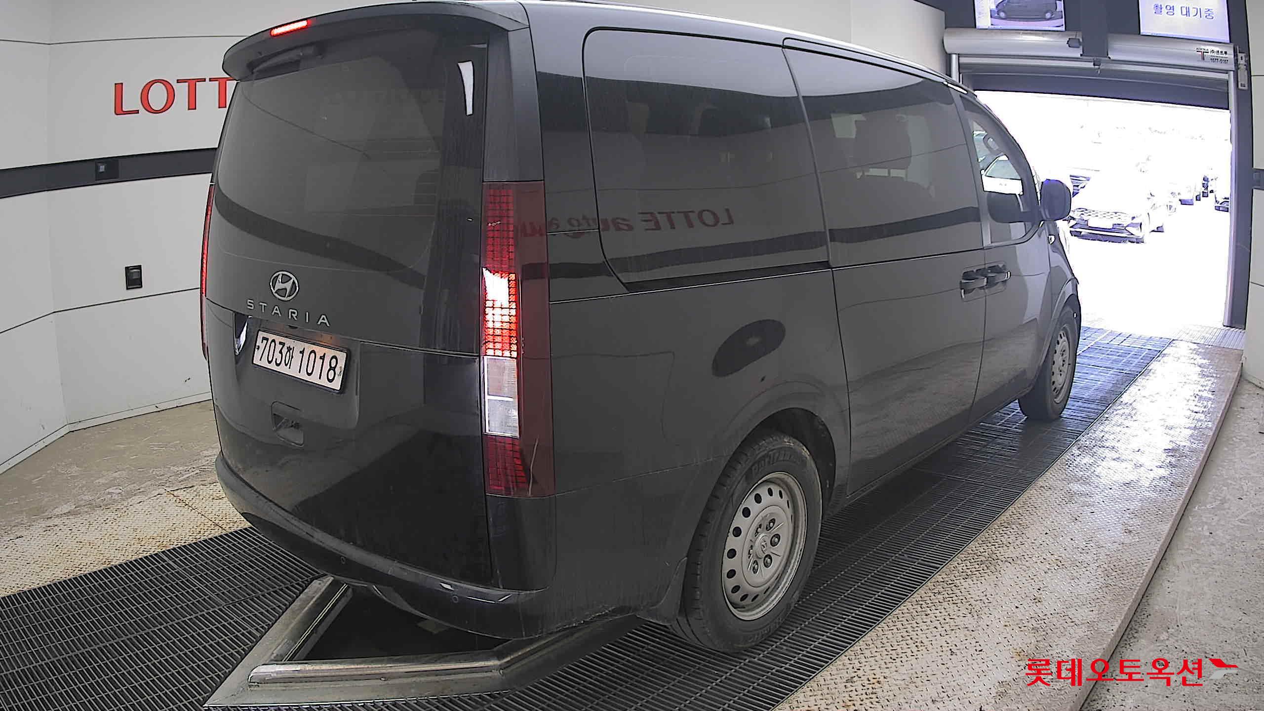 2022 - hyundai staria