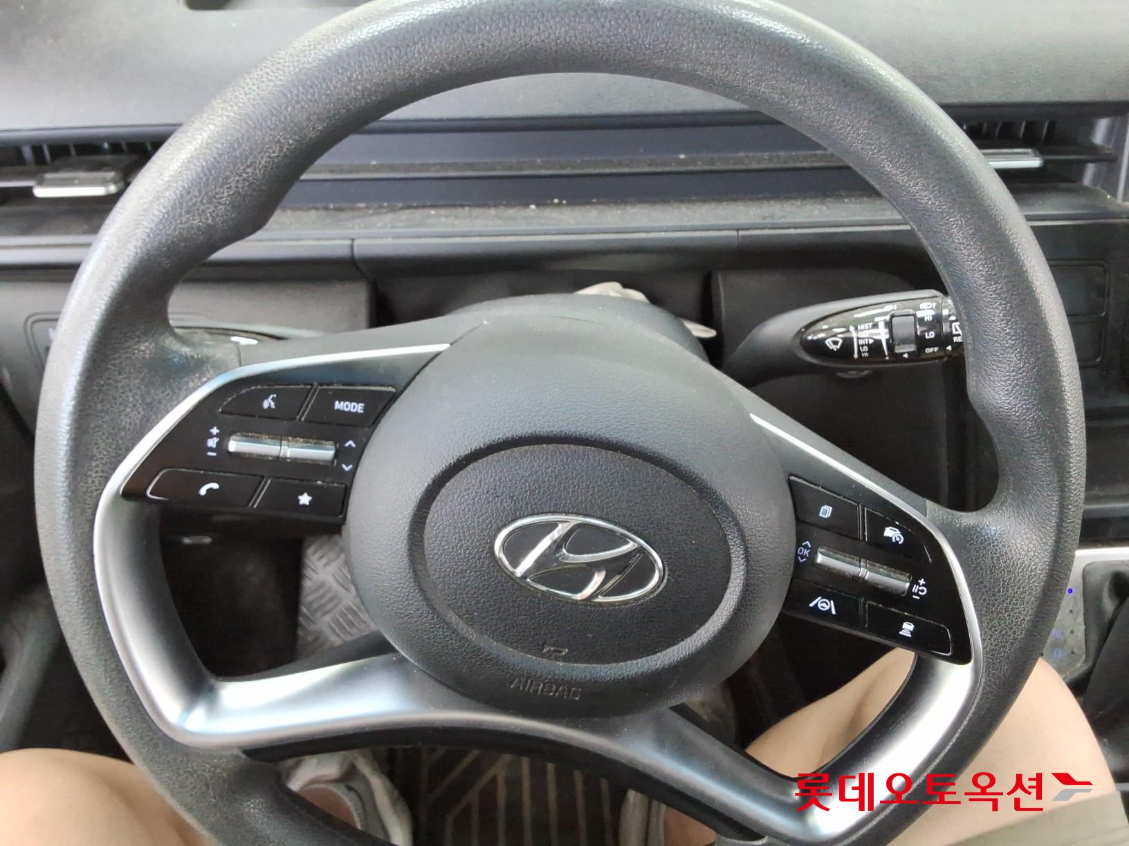 2022 - hyundai staria