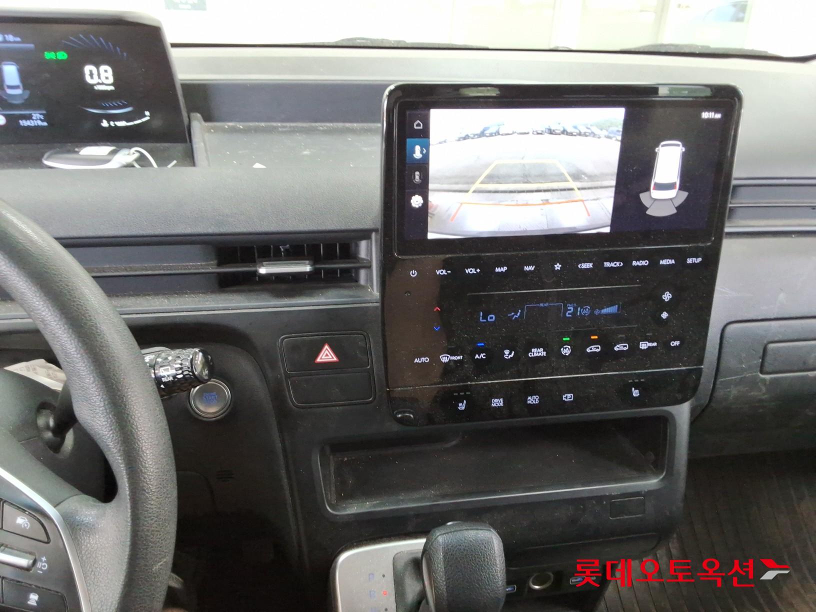 2022 - hyundai staria