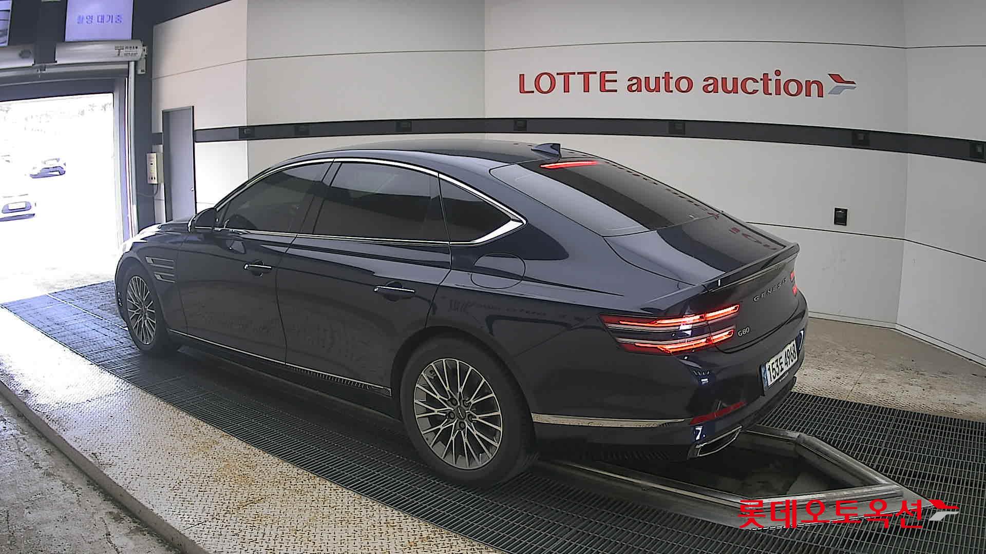 2021 - genesis g80