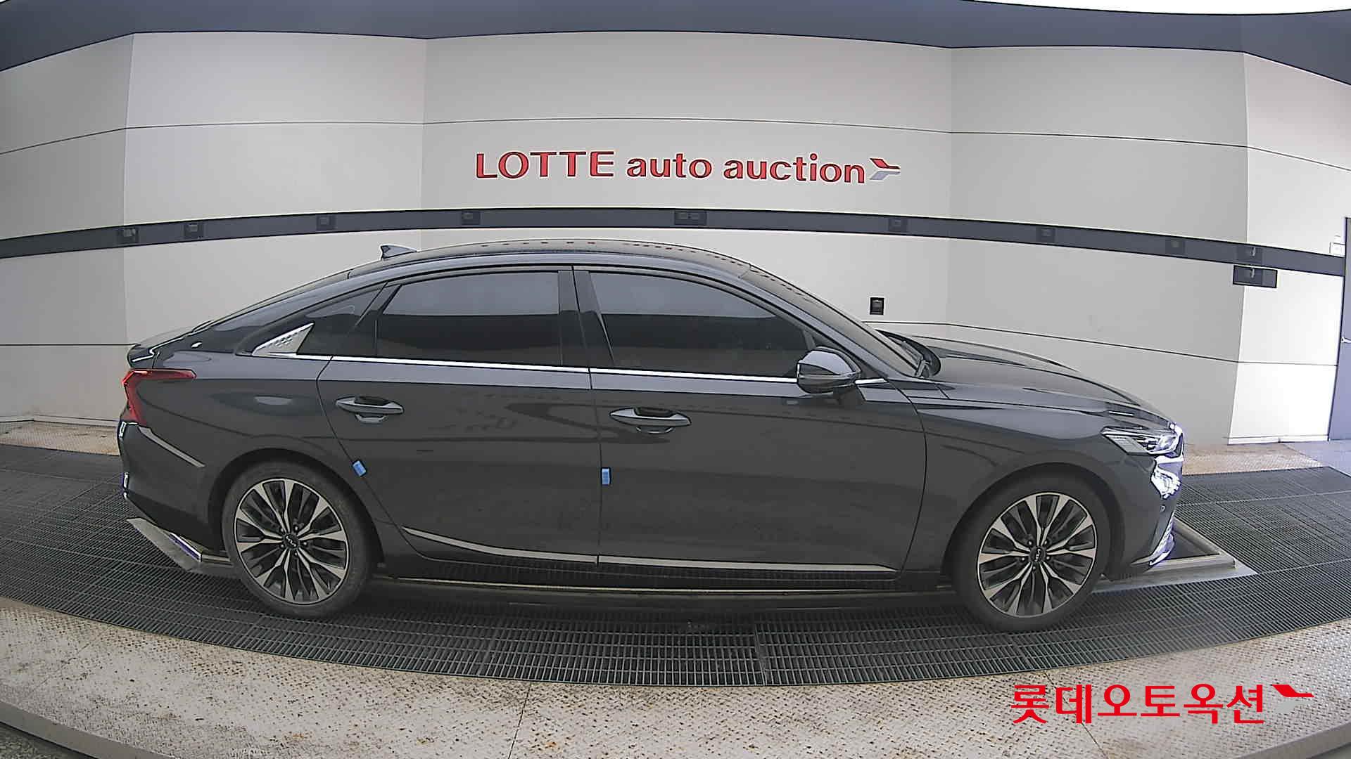 2022 - kia k8