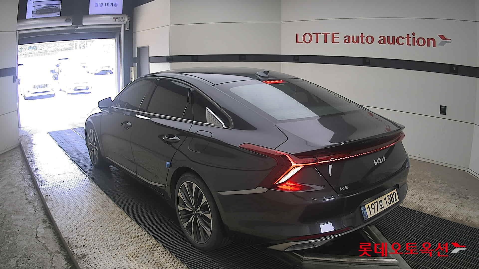 2022 - kia k8