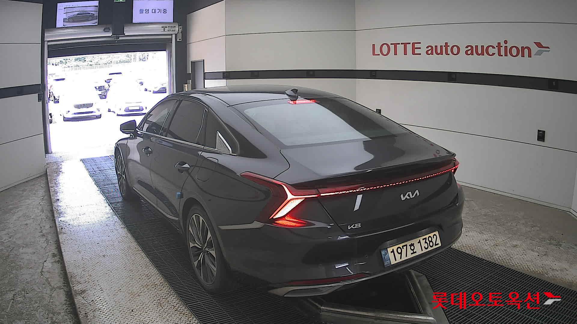 2022 - kia k8