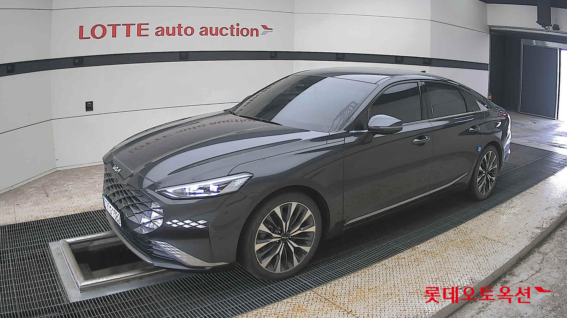 2022 - kia k8