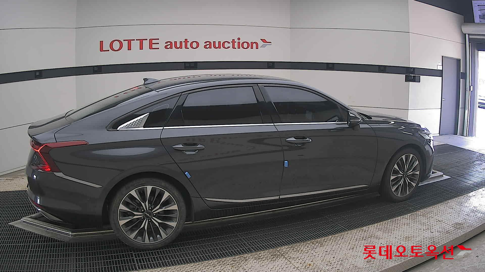 2022 - kia k8