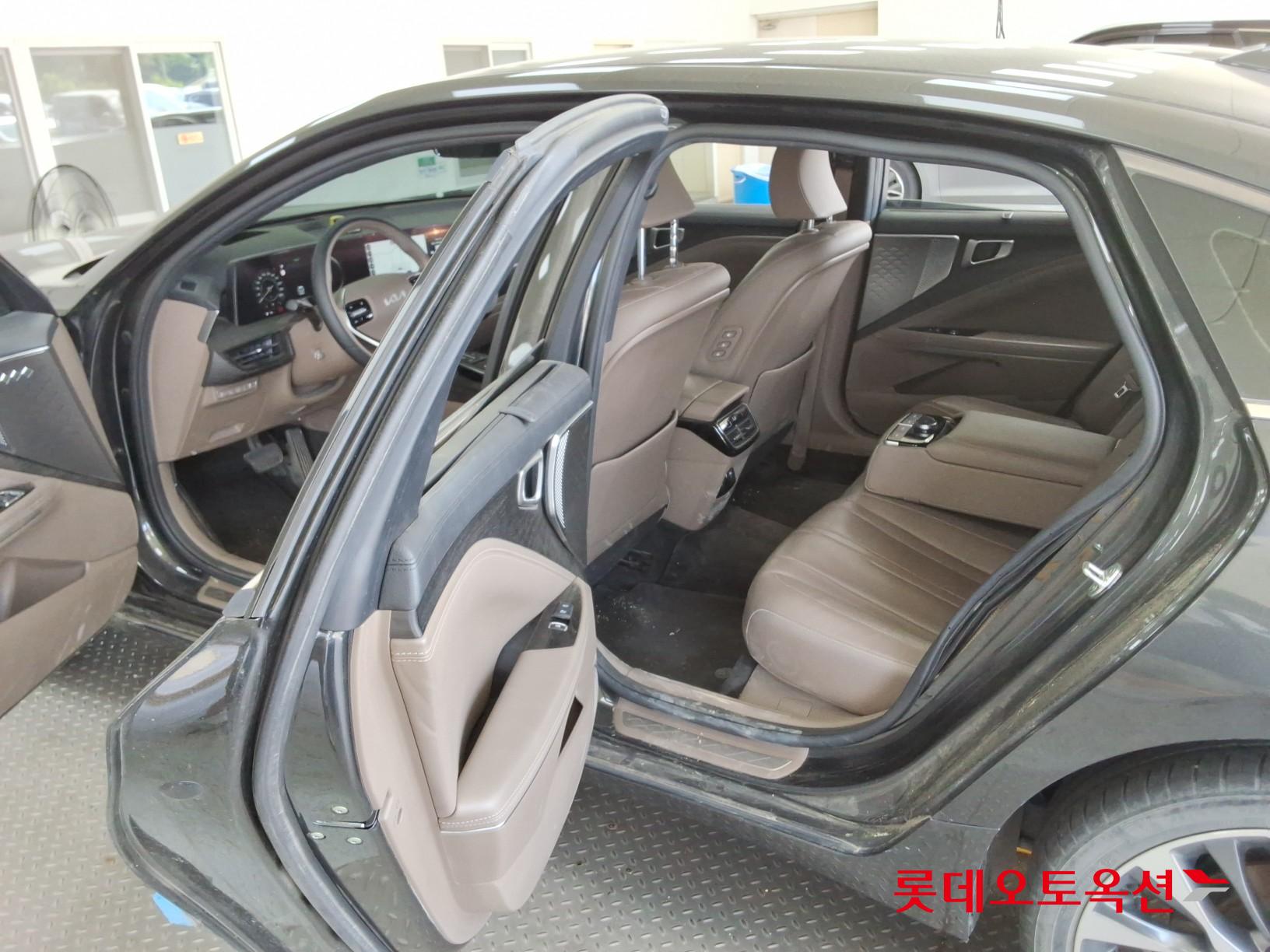 2022 - kia k8