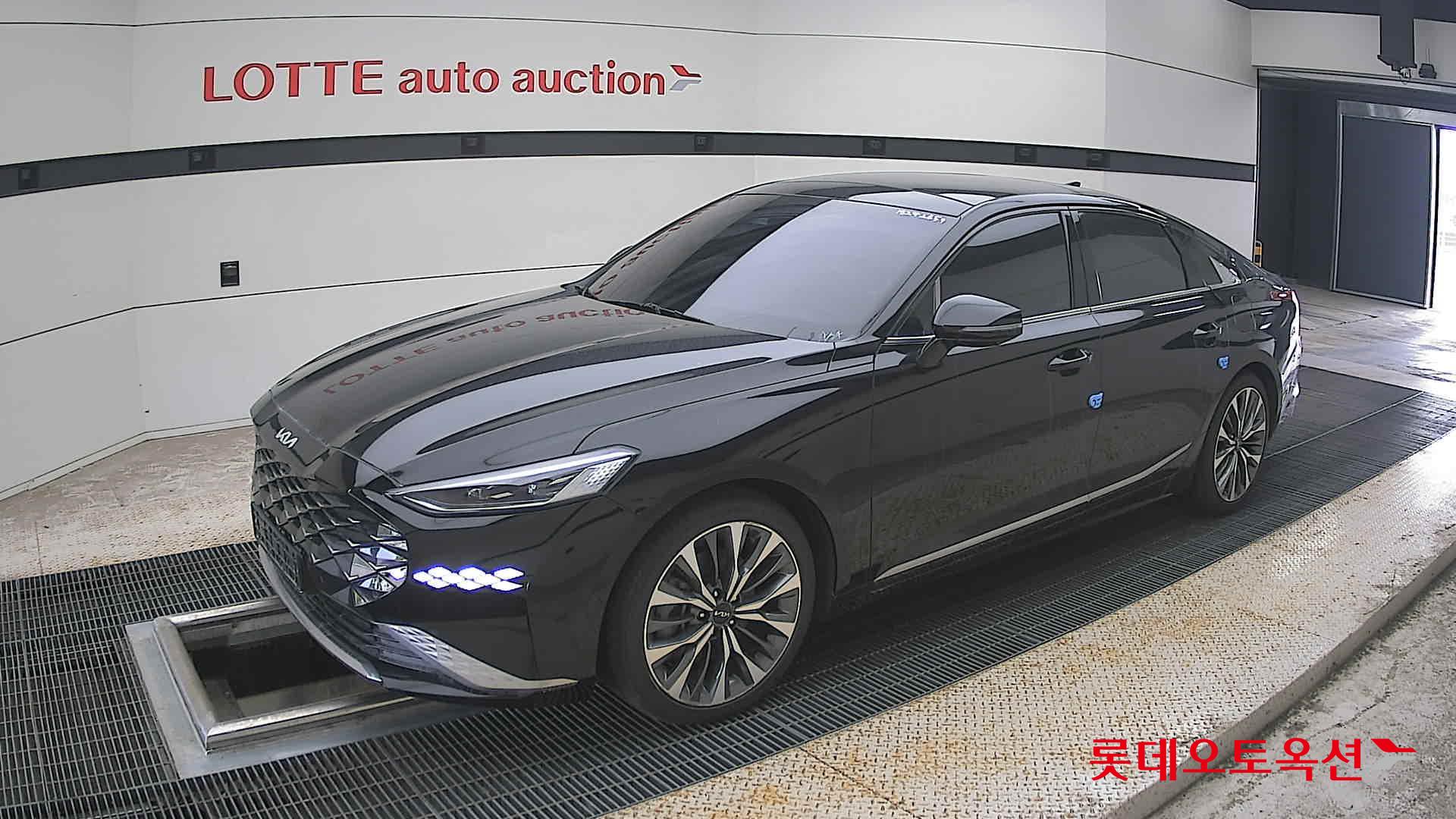 2022 - kia k8