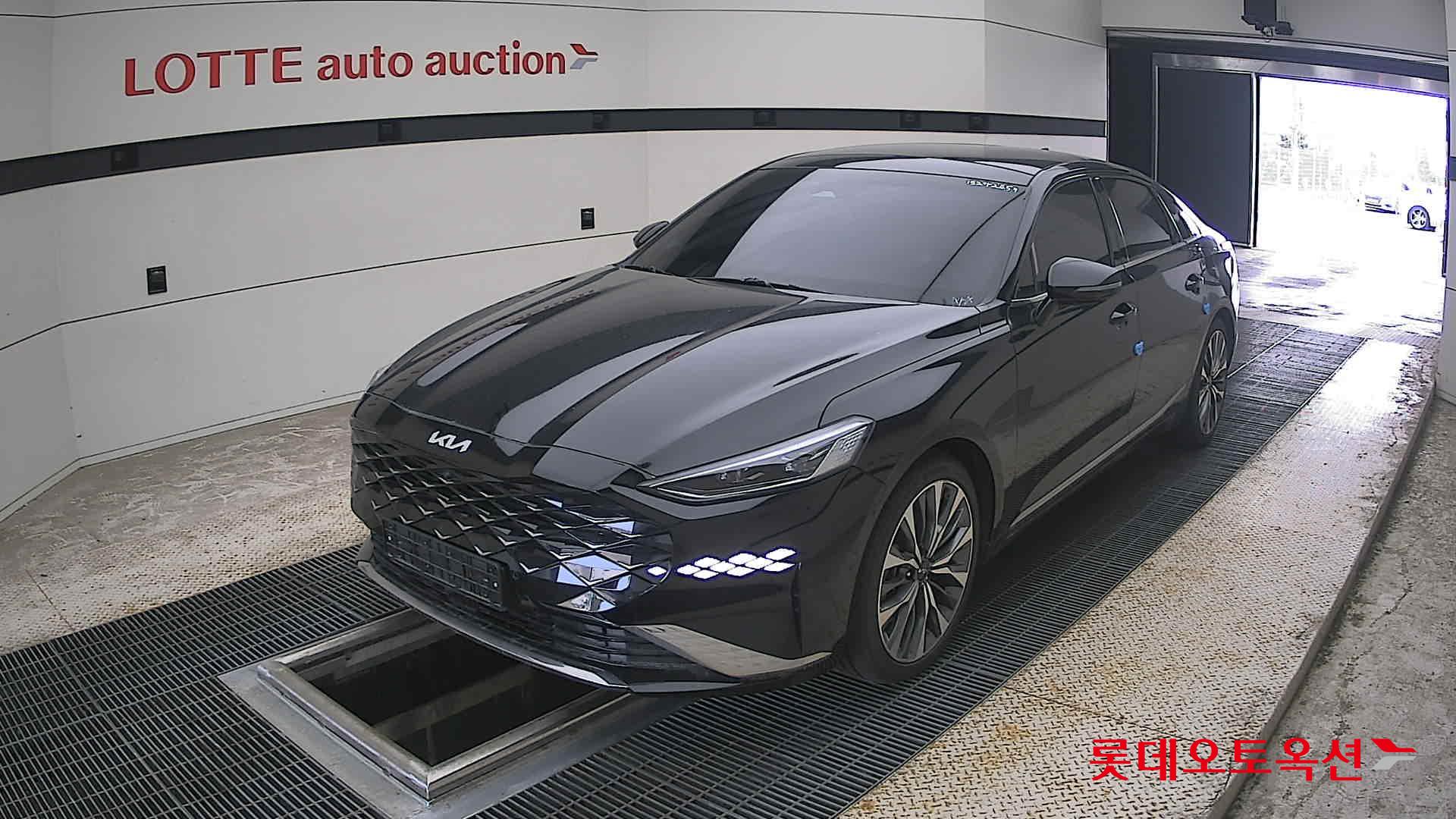 2022 - kia k8