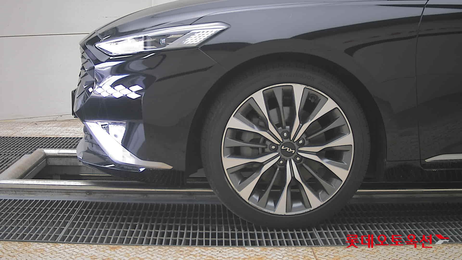 2022 - kia k8